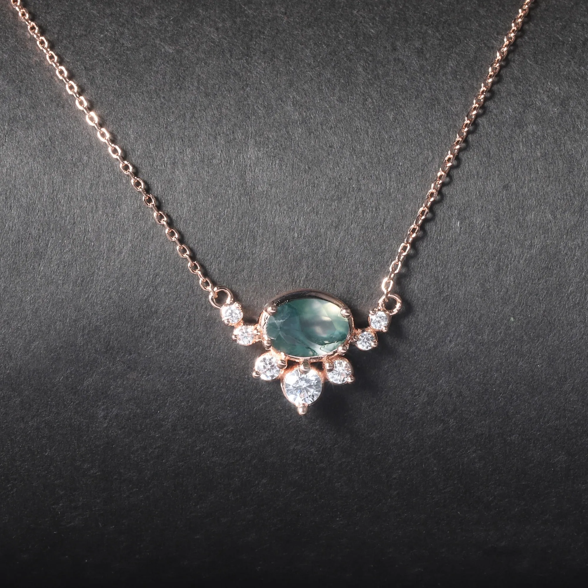 0.79 ctw Oval Cut Natural Moss Agate Necklace