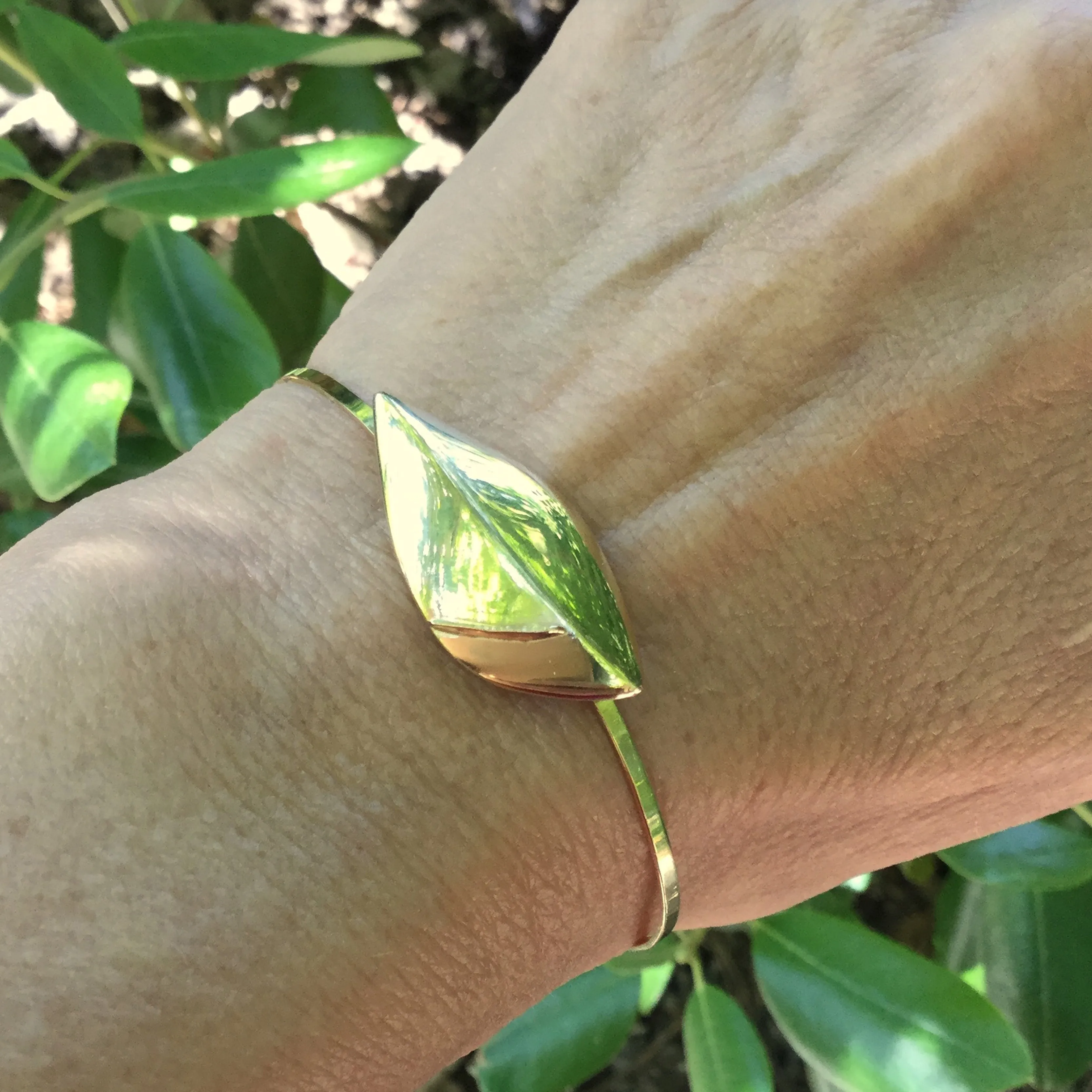 18kt Yellow Gold Flora Leaf Bracelet