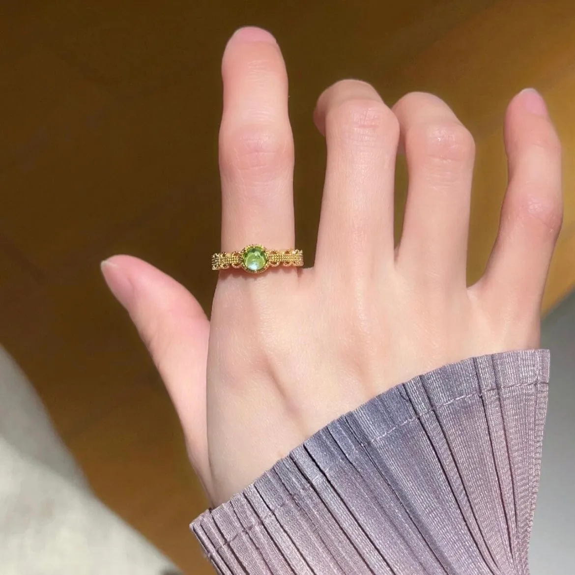 Baroque Green Crystal Inlaid Open Ring