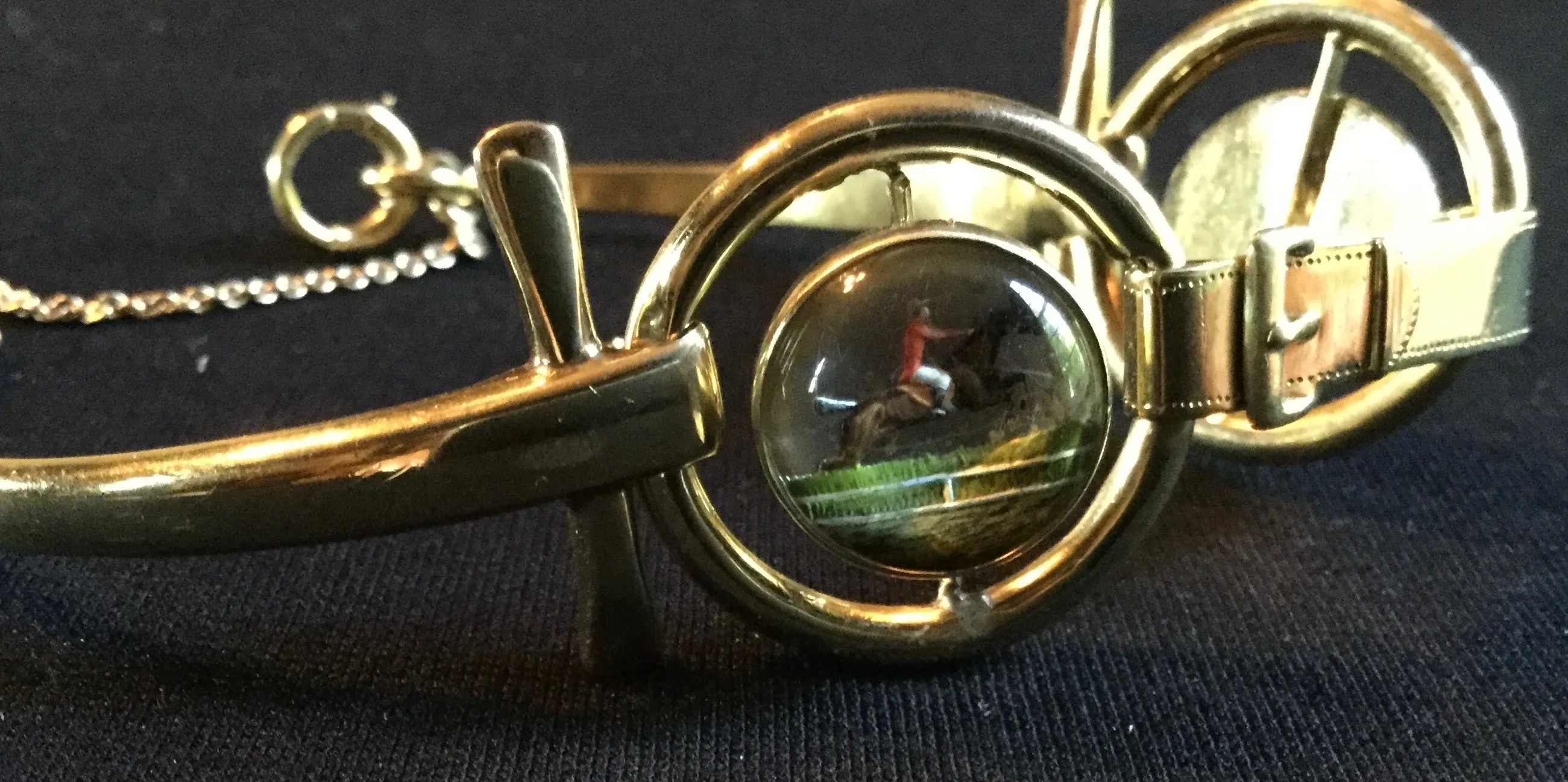 Bracelet Hinged and Buckle Form14 kt Yellow Gold with Two Reverse Intaglio Crystals