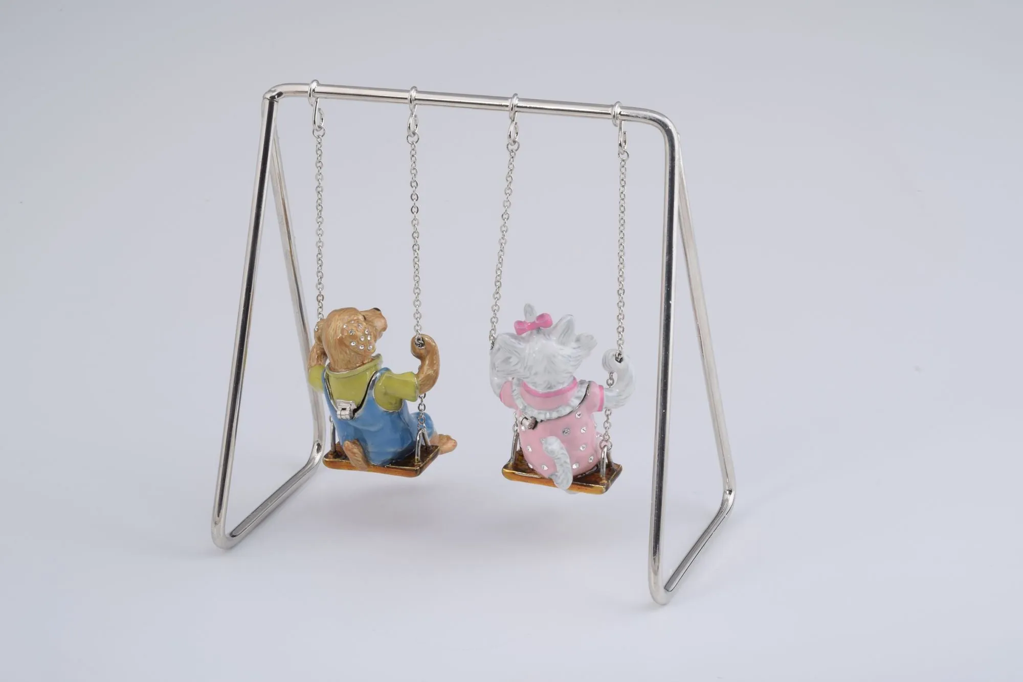 Cat & Dog Swinging