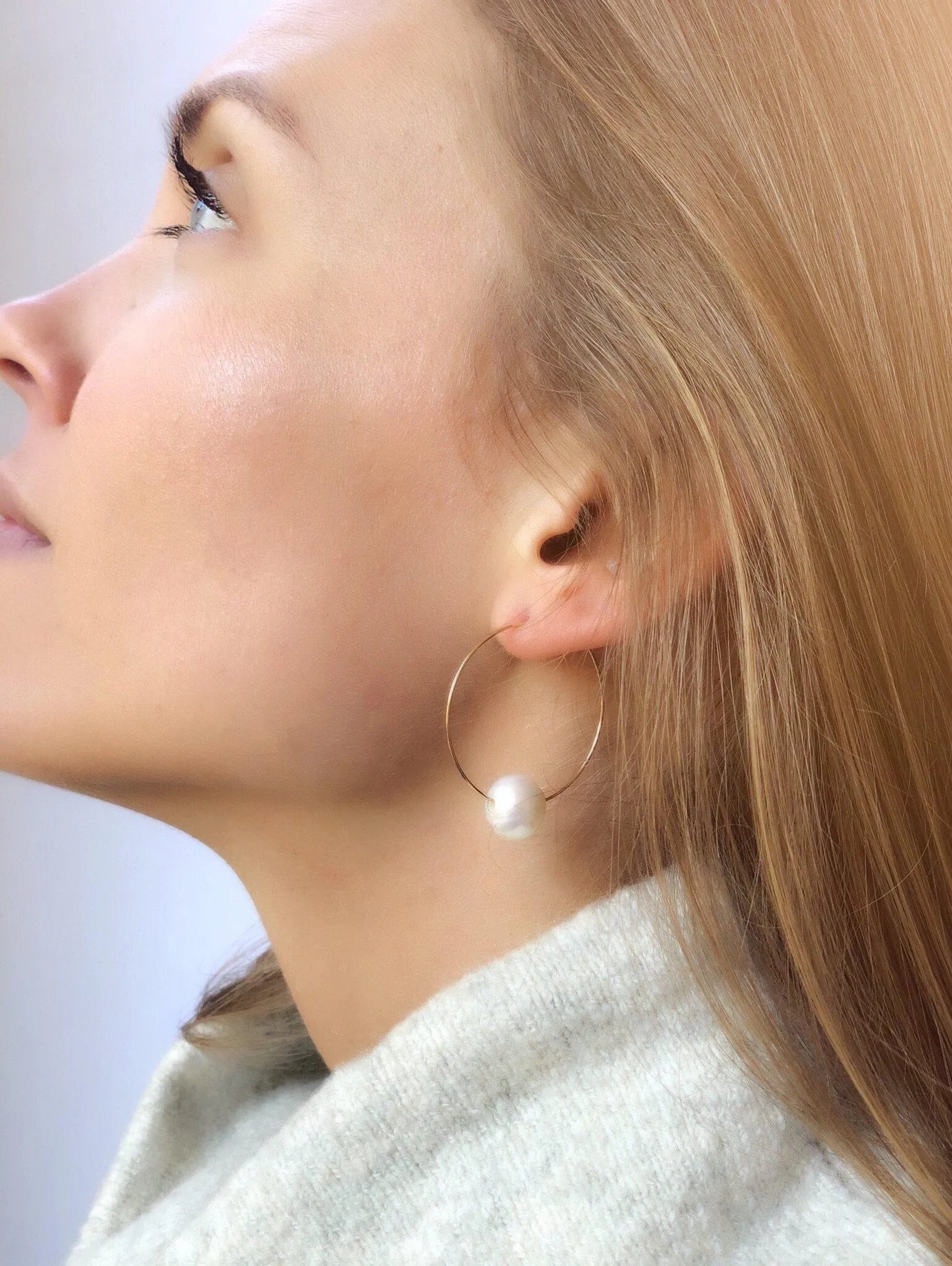 Charlotte Hoops in Pearl
