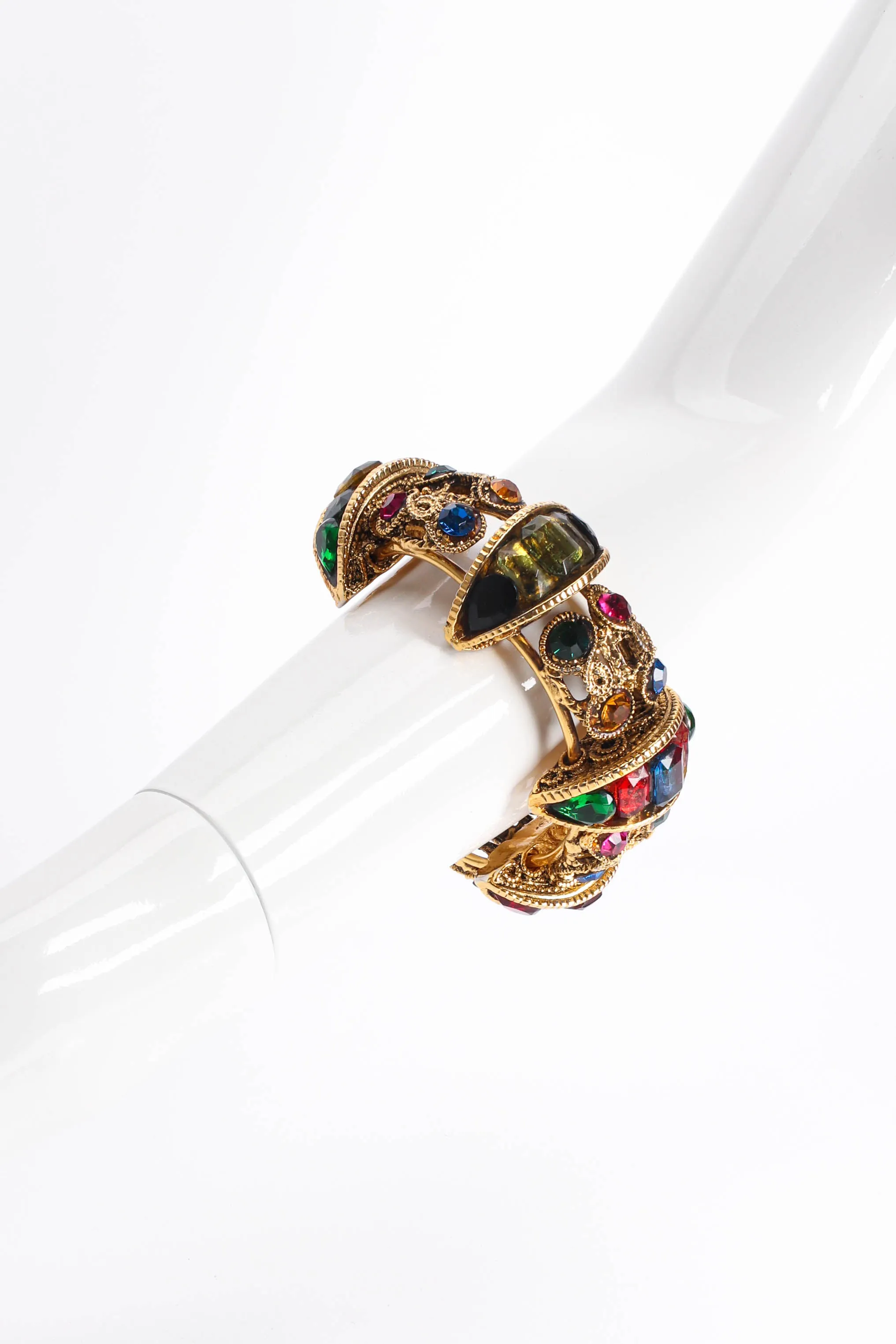Chunky Jeweled Baroque Armband