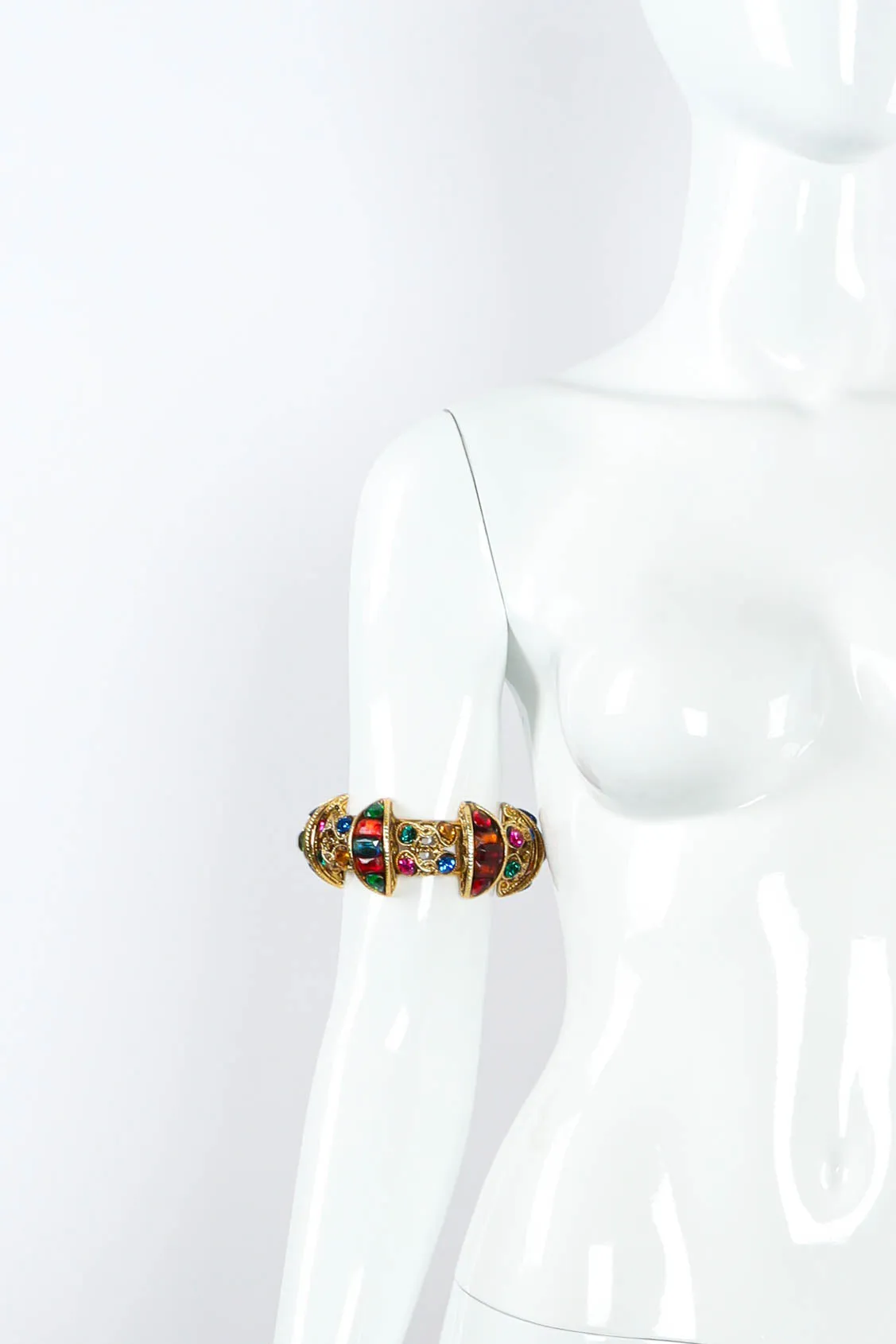 Chunky Jeweled Baroque Armband