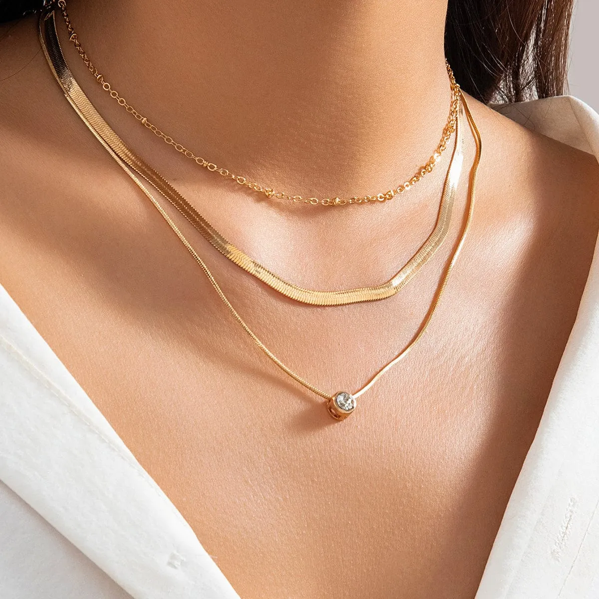 Elegant Layered Crystal Inlaid Pendant Snake Chain Necklace Set