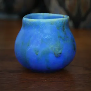 English Pinch-Top Pot