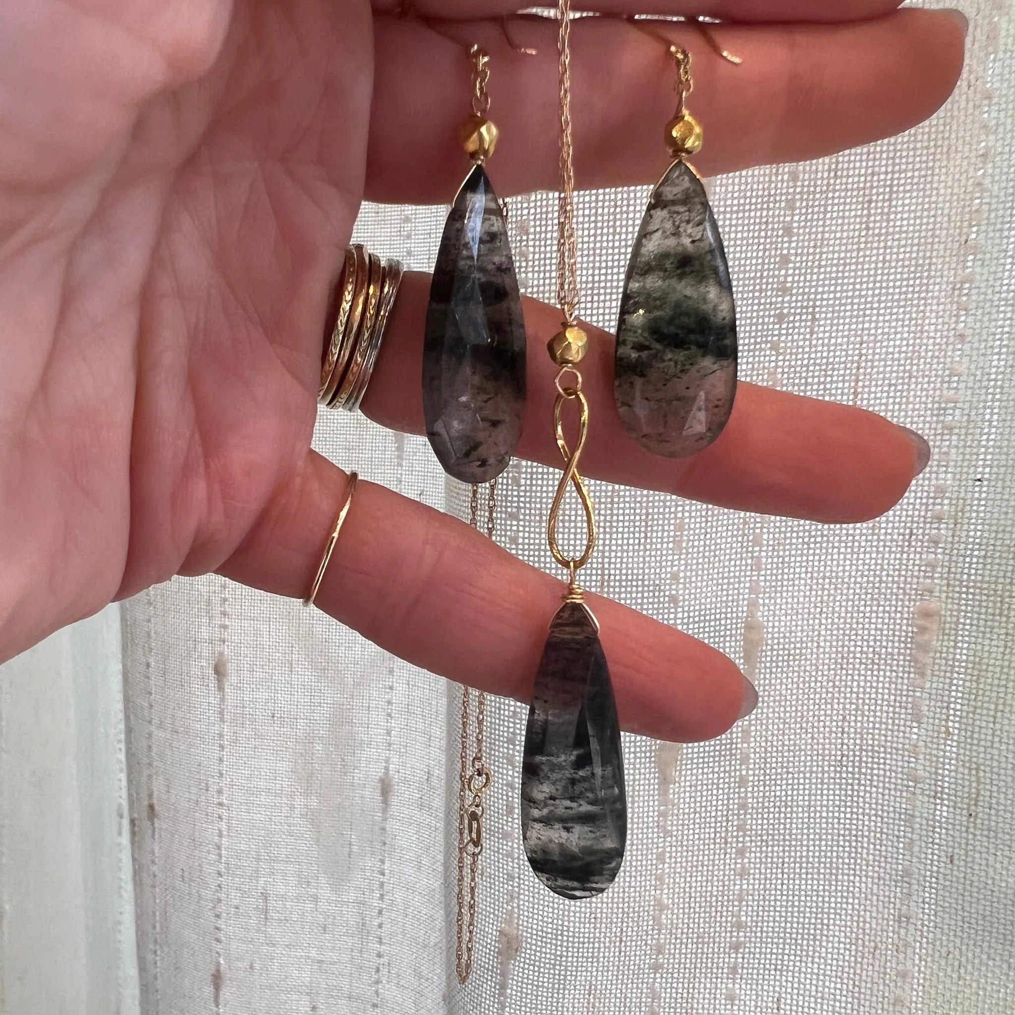 Eternally Beautiful Moss Agate & Gold Necklace by brunet