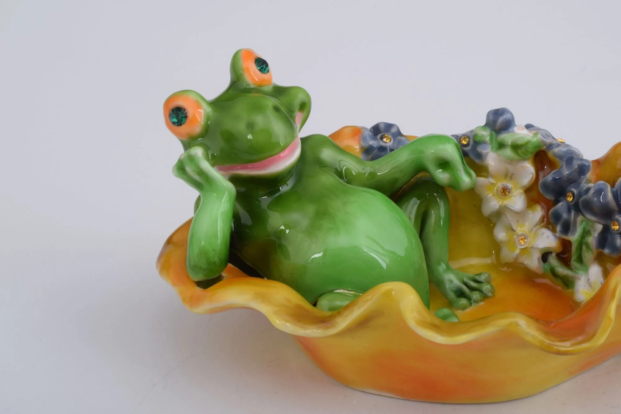 Frog and a Butterfly in a Shell