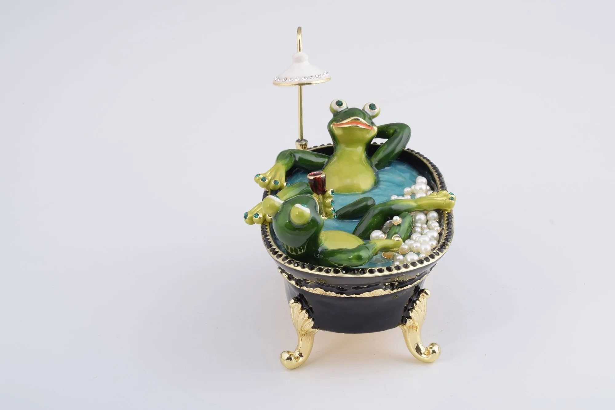 Frogs Bath