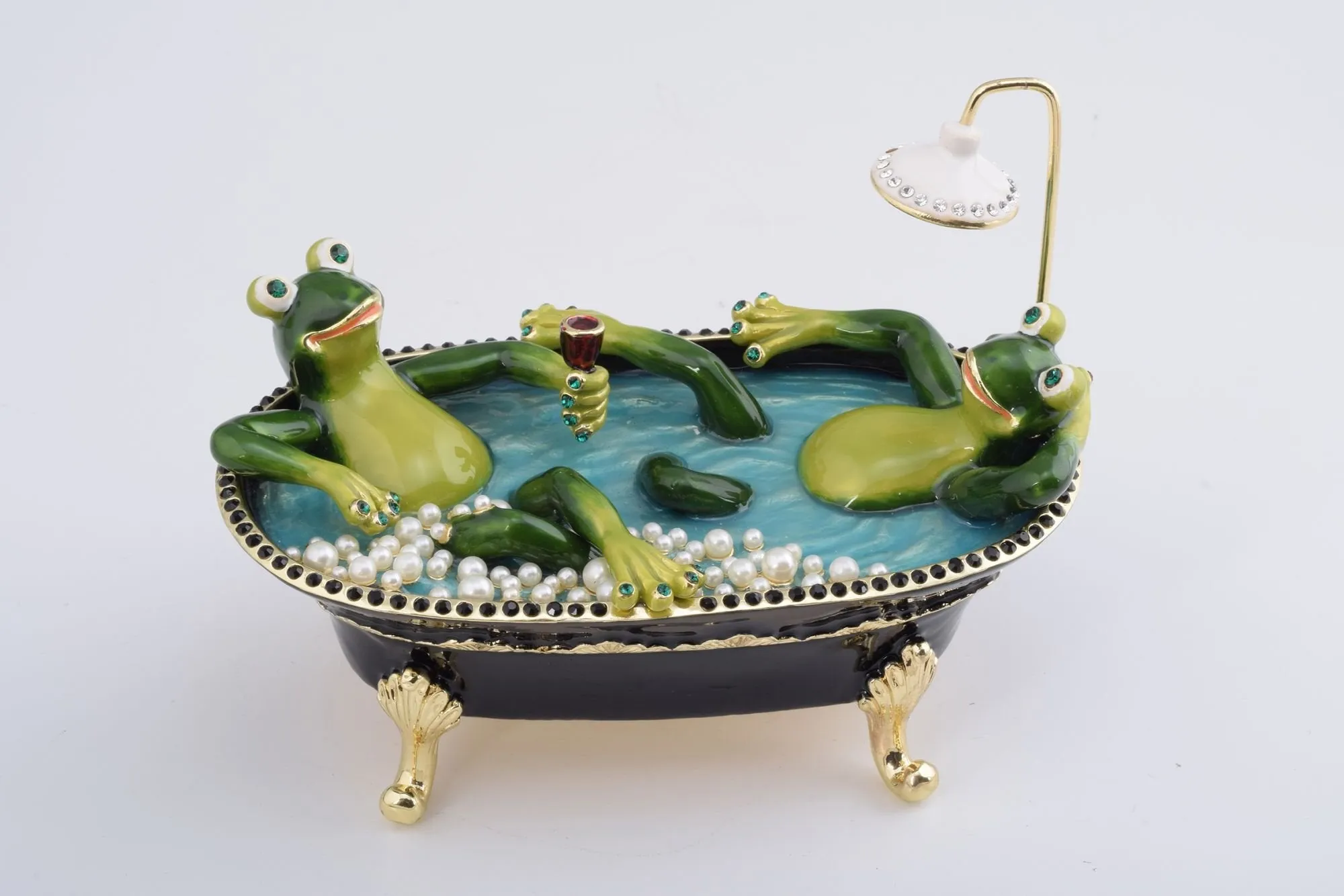 Frogs Bath