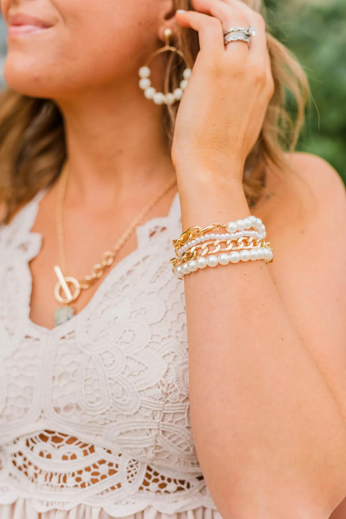 Gem Of Queens Pearl Bracelet Set- Gold