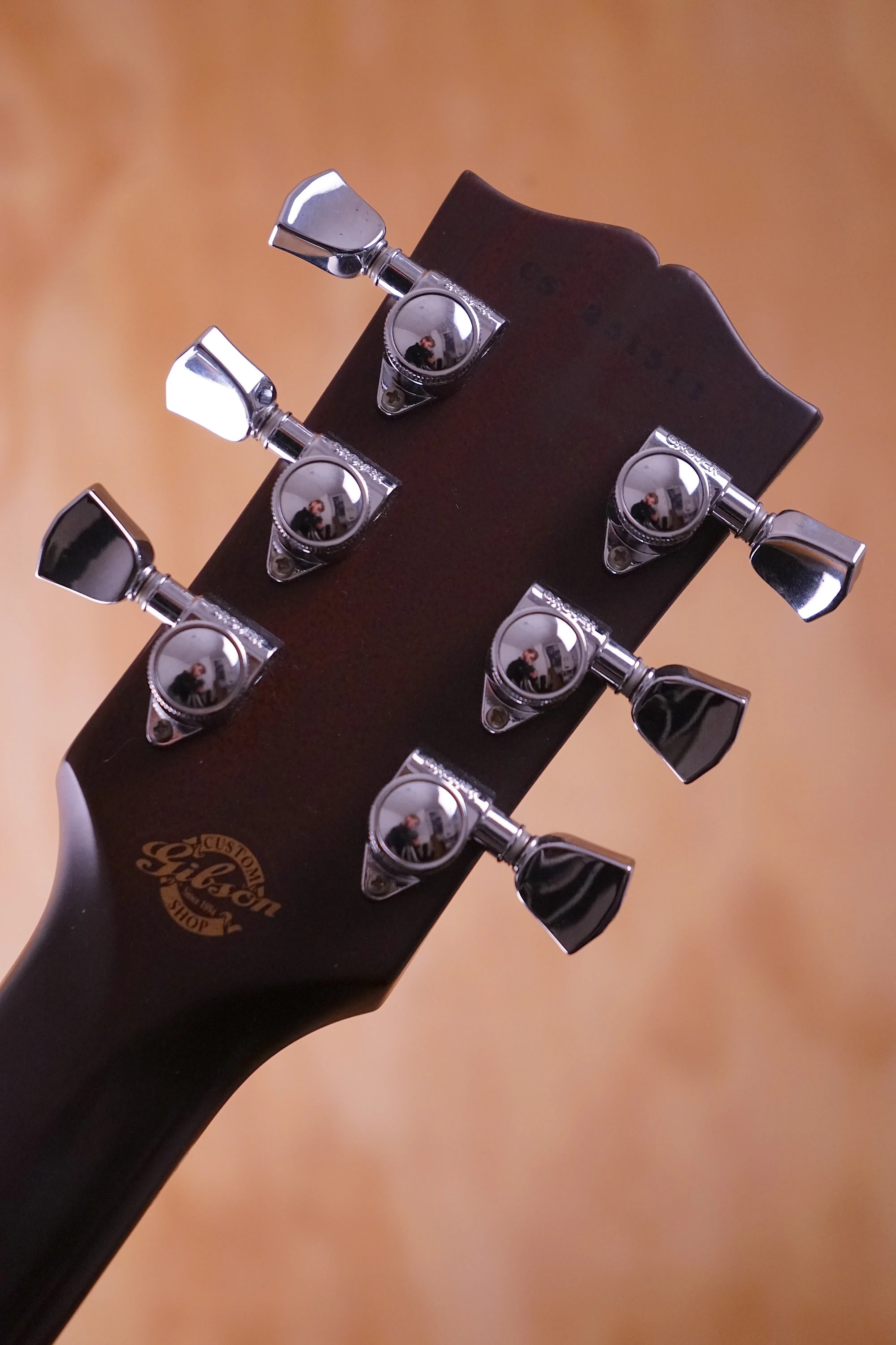 Gibson ES-335 with P90s in Walnut, USED