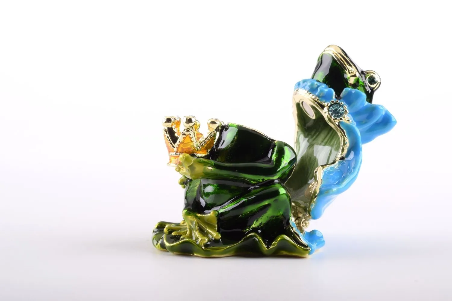 Green Frog Queen