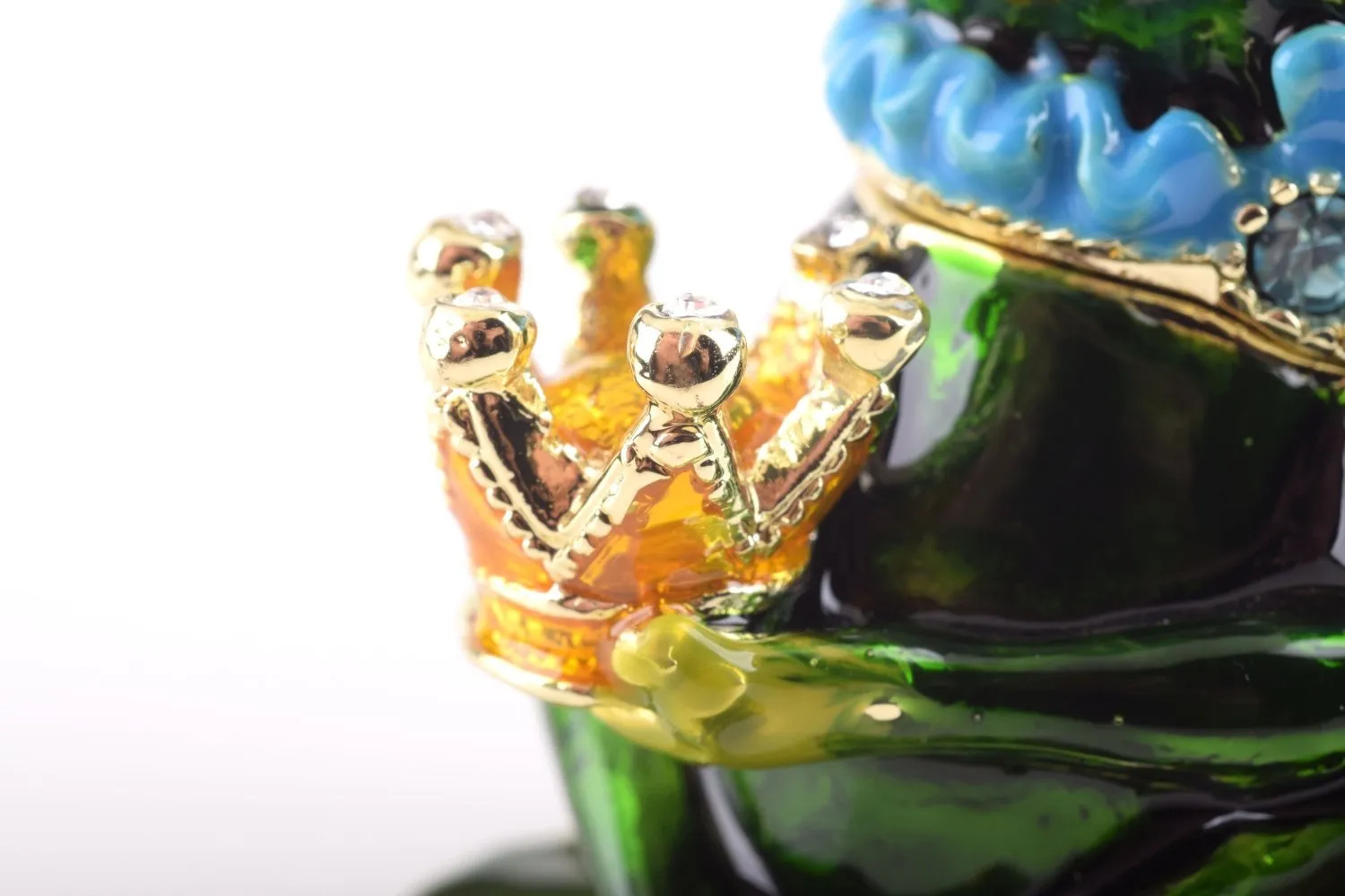 Green Frog Queen