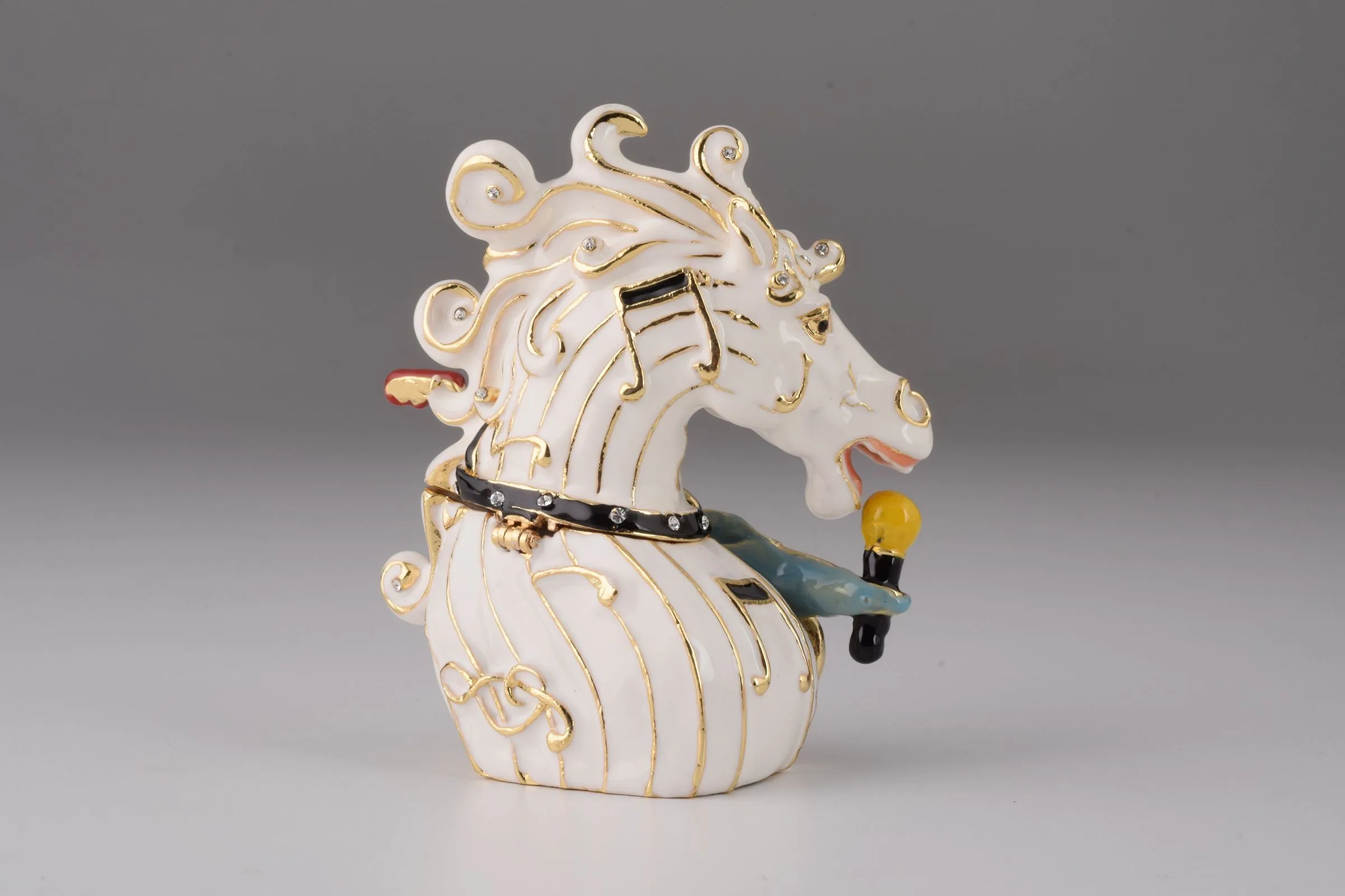 Horse Head with a Guitar