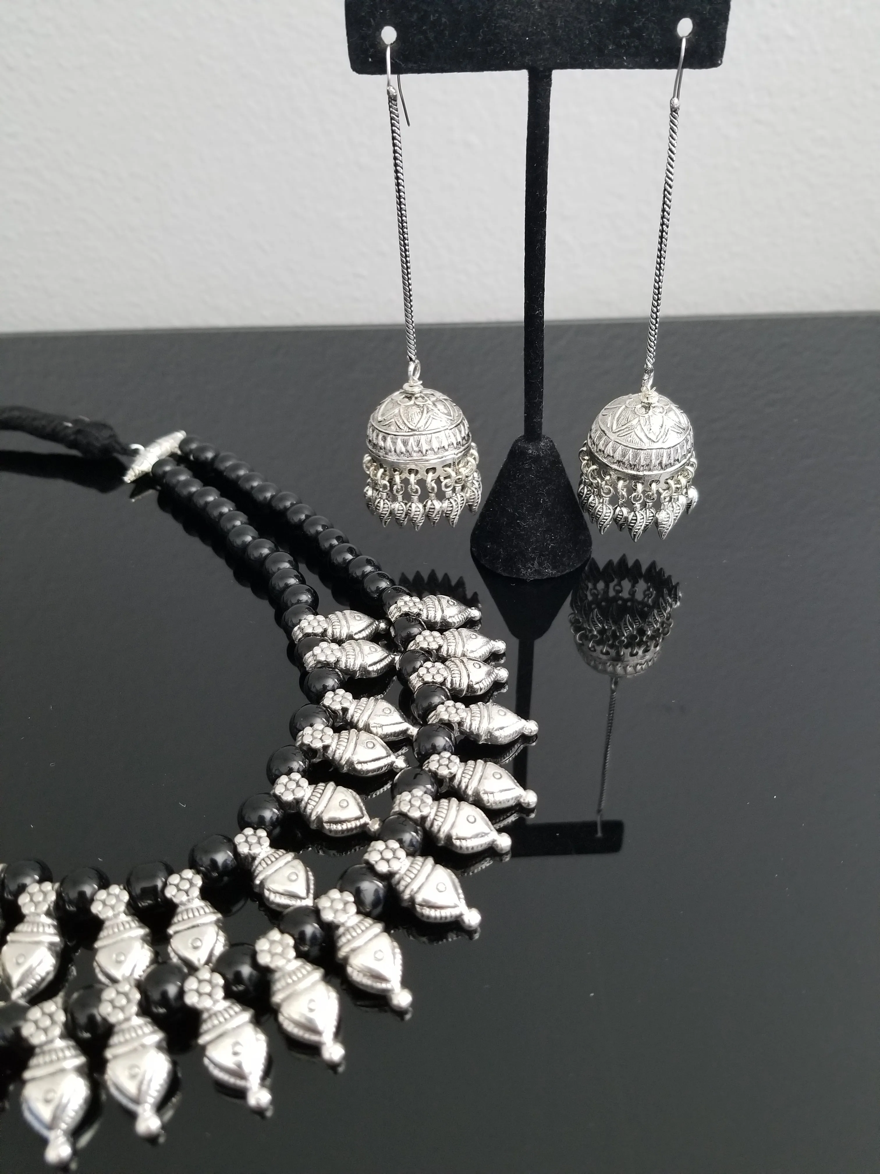 Indo Western Mala Necklace With Oxidised Plating