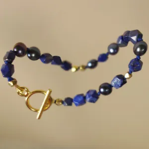 Joni Mitchell's blue bracelet: lapis, gold, pearls