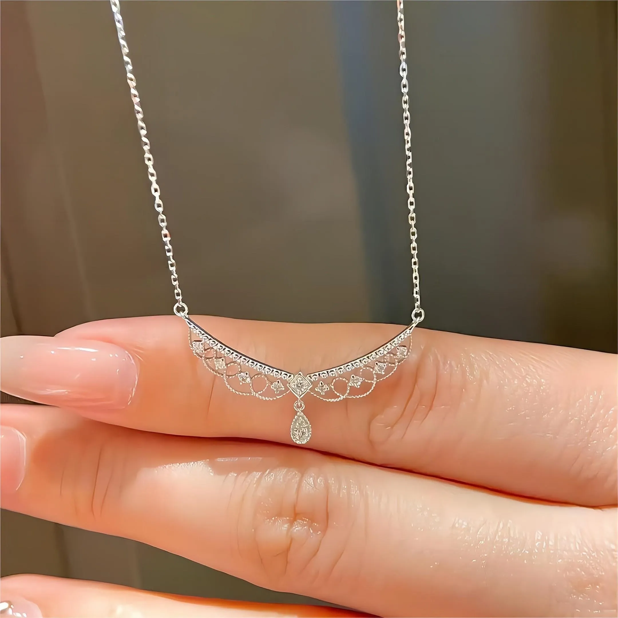 Lace Hollowed-out Pattern Cubic Zirconia Inlaid Chain Necklace