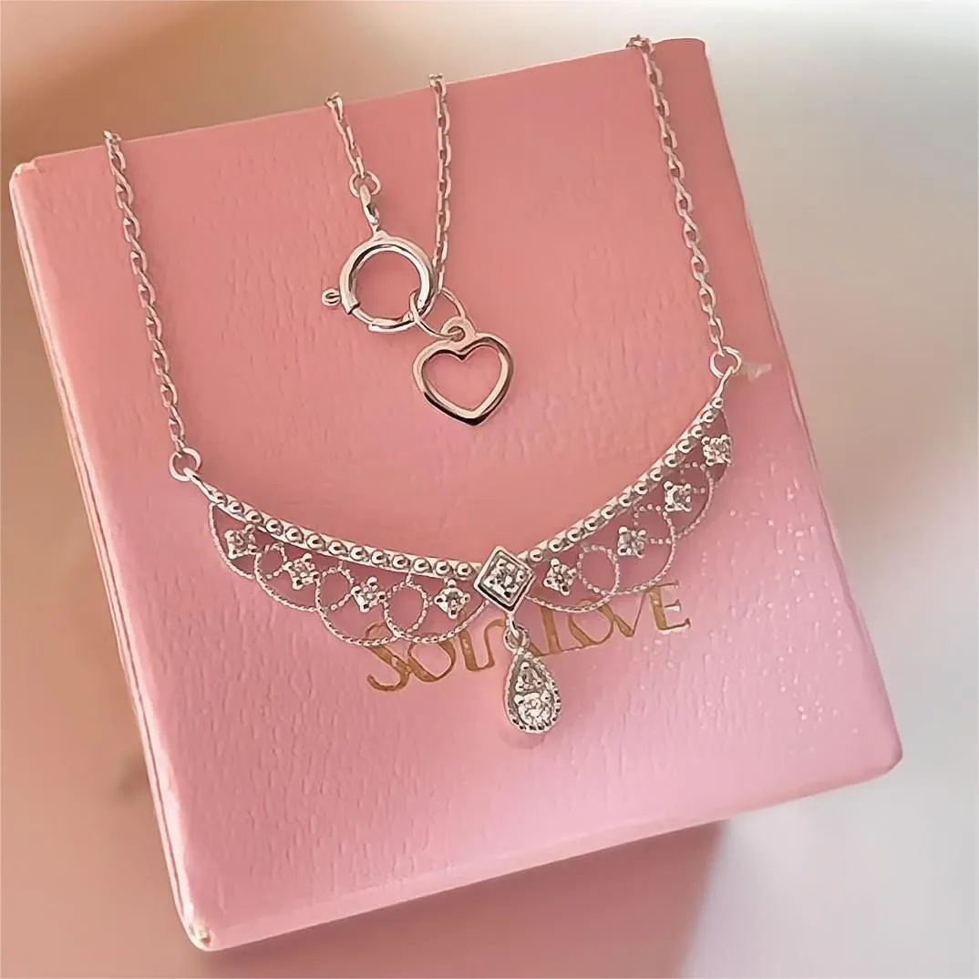 Lace Hollowed-out Pattern Cubic Zirconia Inlaid Chain Necklace