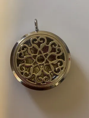 Lace Pearl Locket