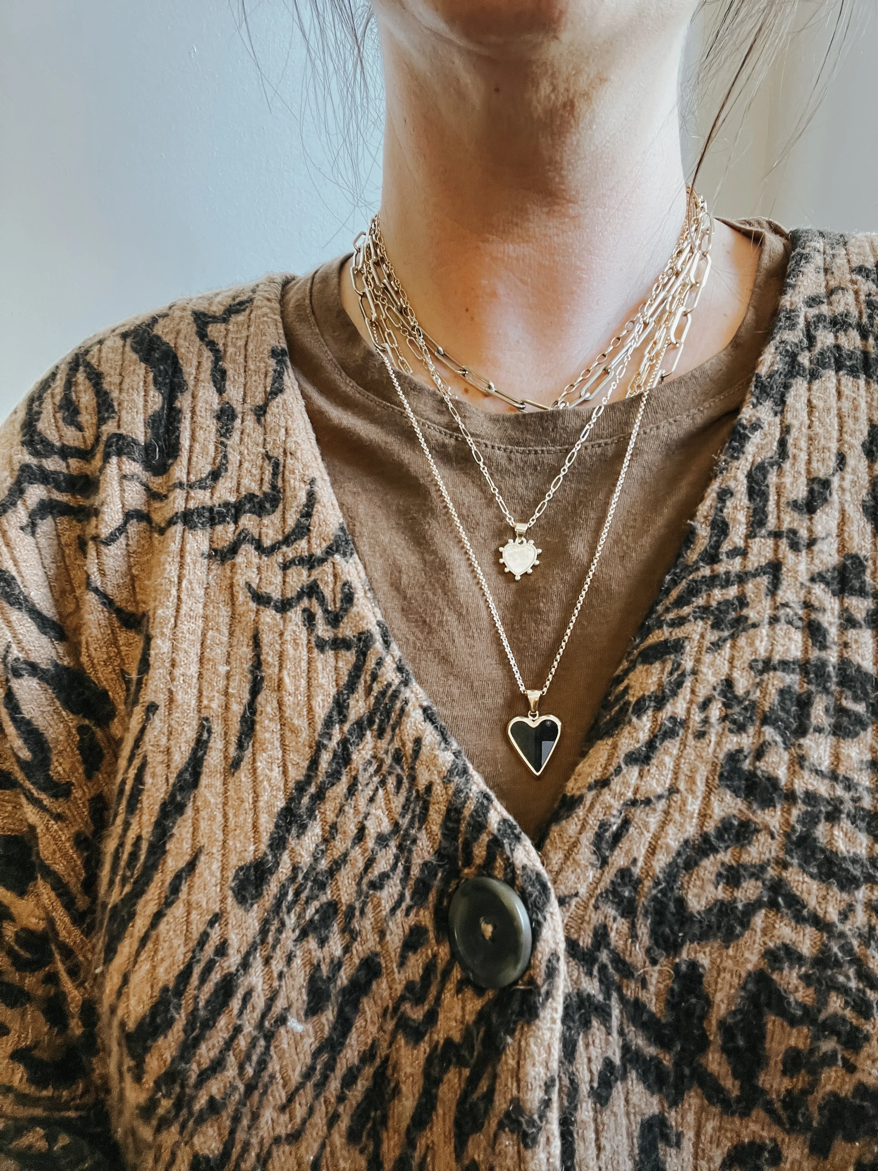 Mica mother of pearl heart necklace
