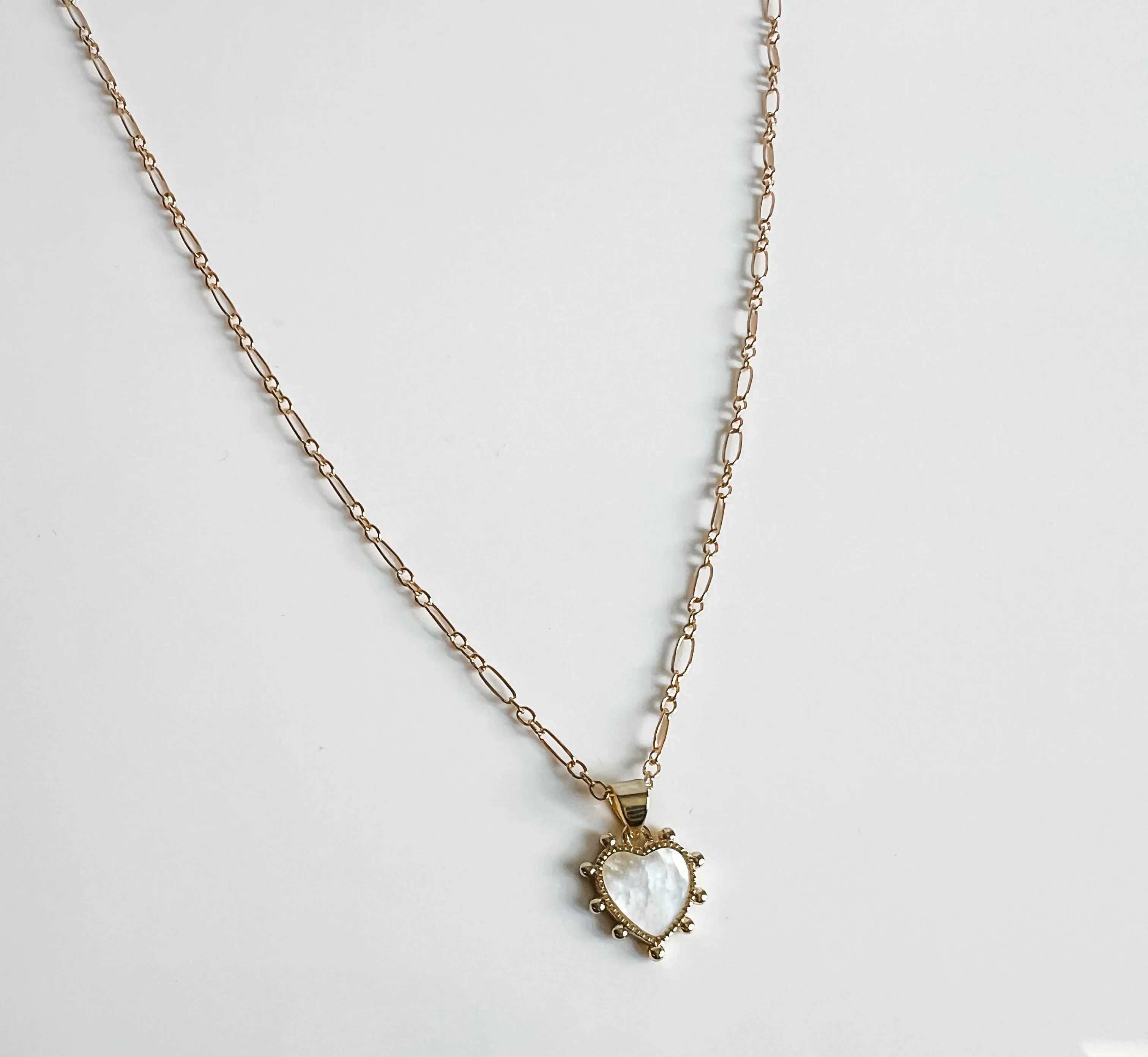Mica mother of pearl heart necklace