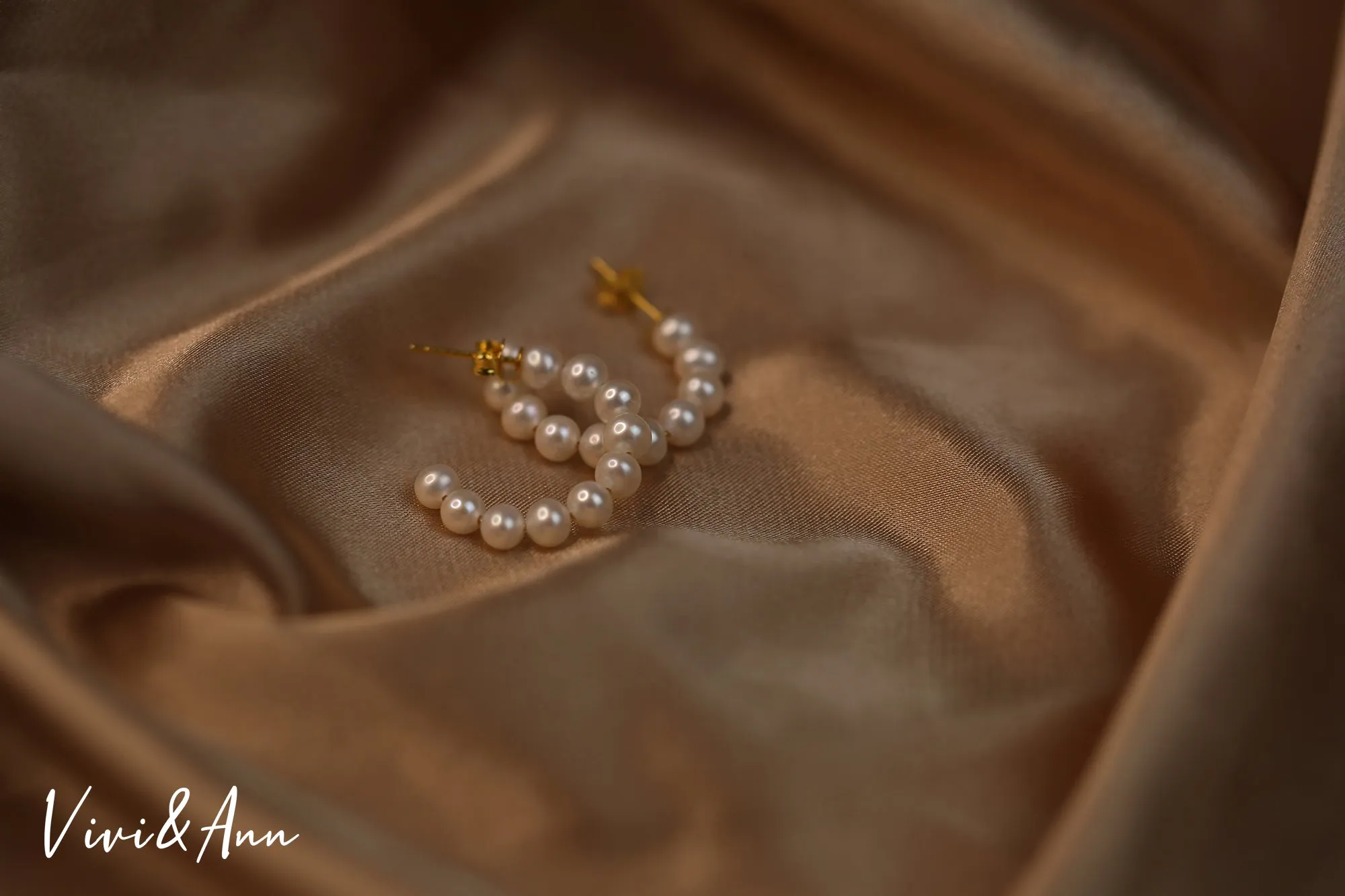 Mini Freshwater Hoop Earrings