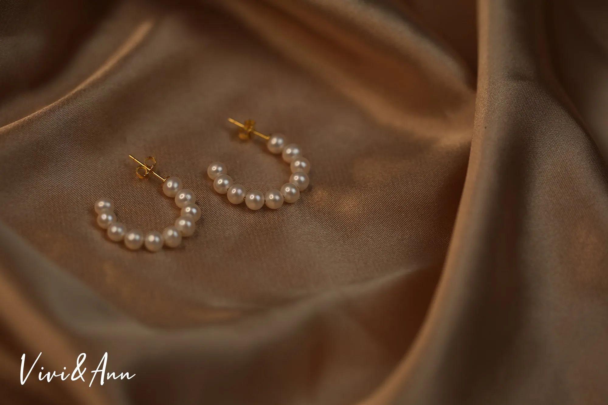 Mini Freshwater Hoop Earrings