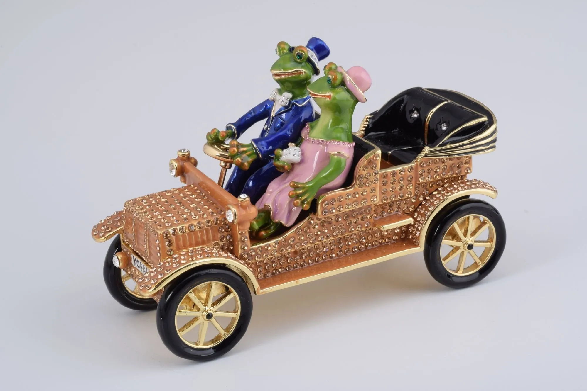 Mr. & Mrs. Frog Car