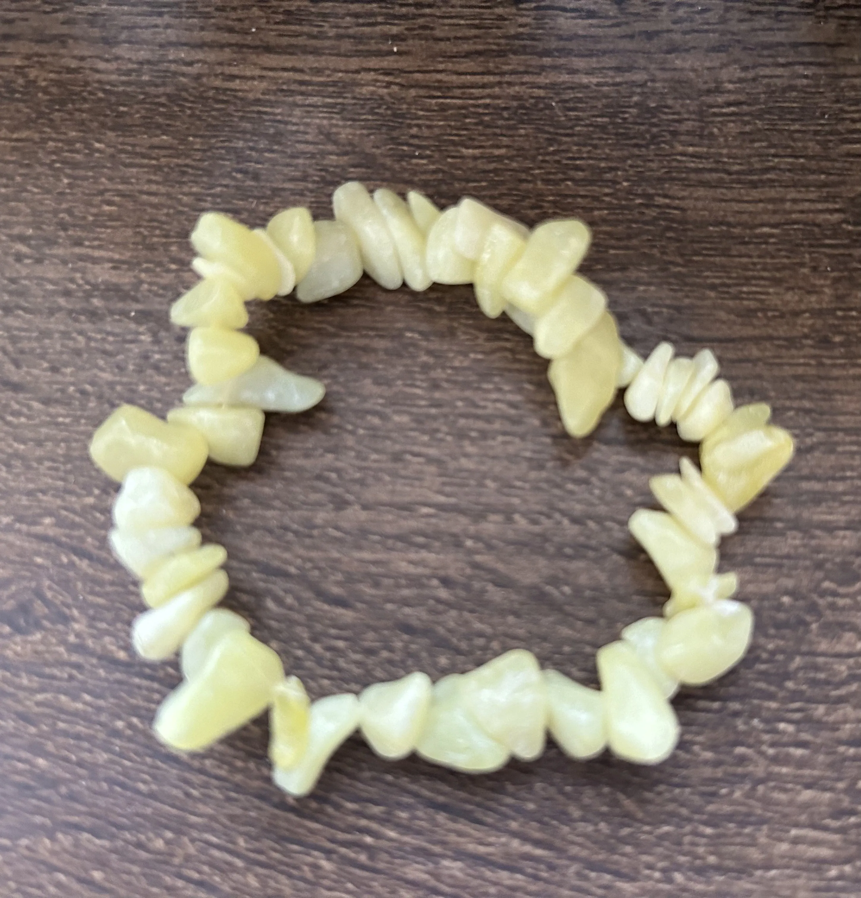 Natural Stone Chip Bracelet 7 Inch Stretch Jade