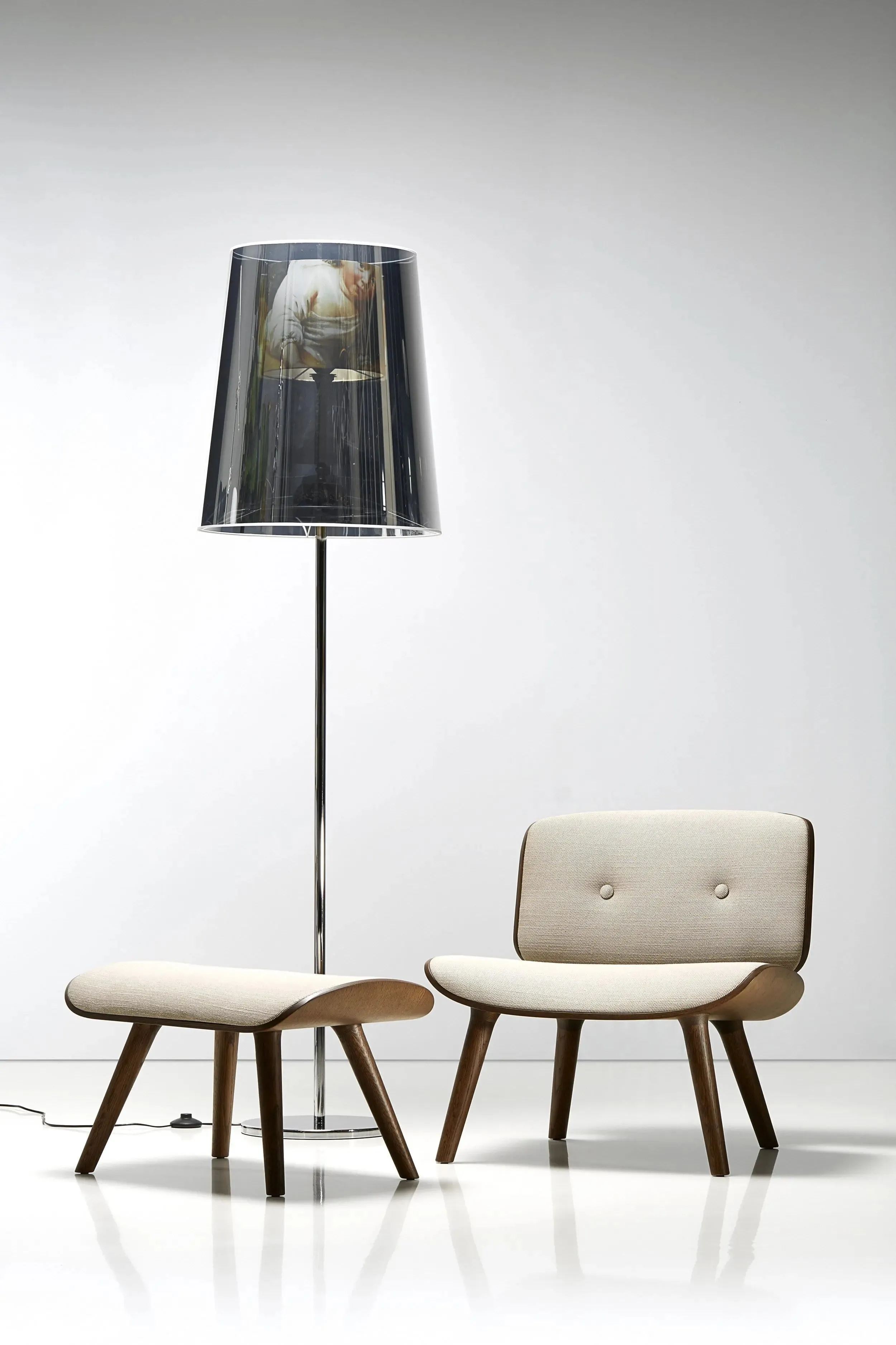 Nut - Footstool