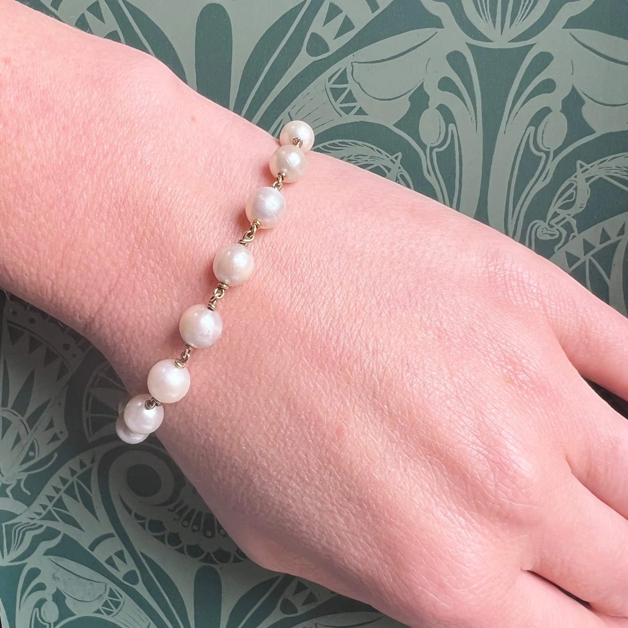Pretty Pearls on Gold Wire Linked Bracelet