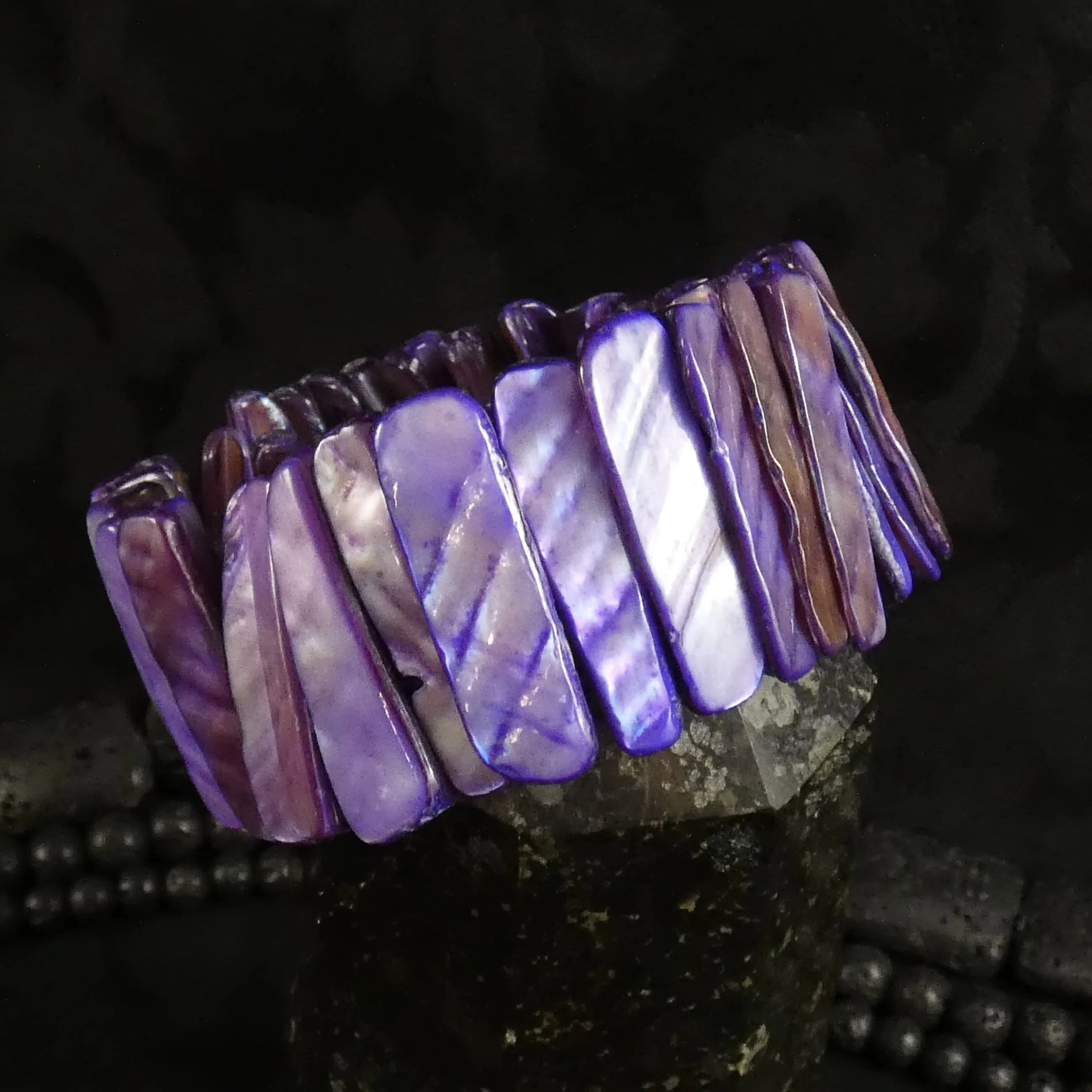 Purple Mother of Pearl Stretch Bracelets (Dyed) (Various)