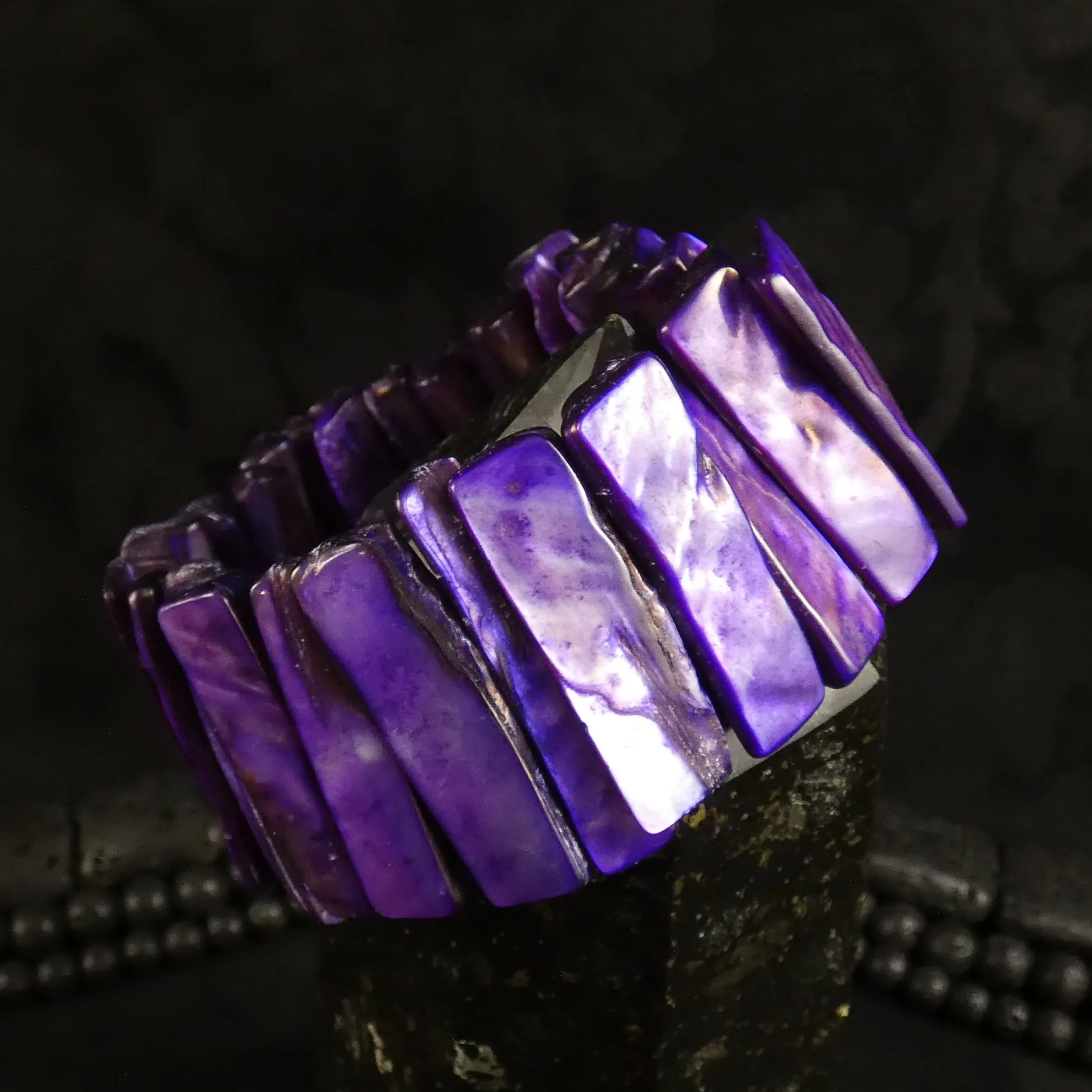 Purple Mother of Pearl Stretch Bracelets (Dyed) (Various)