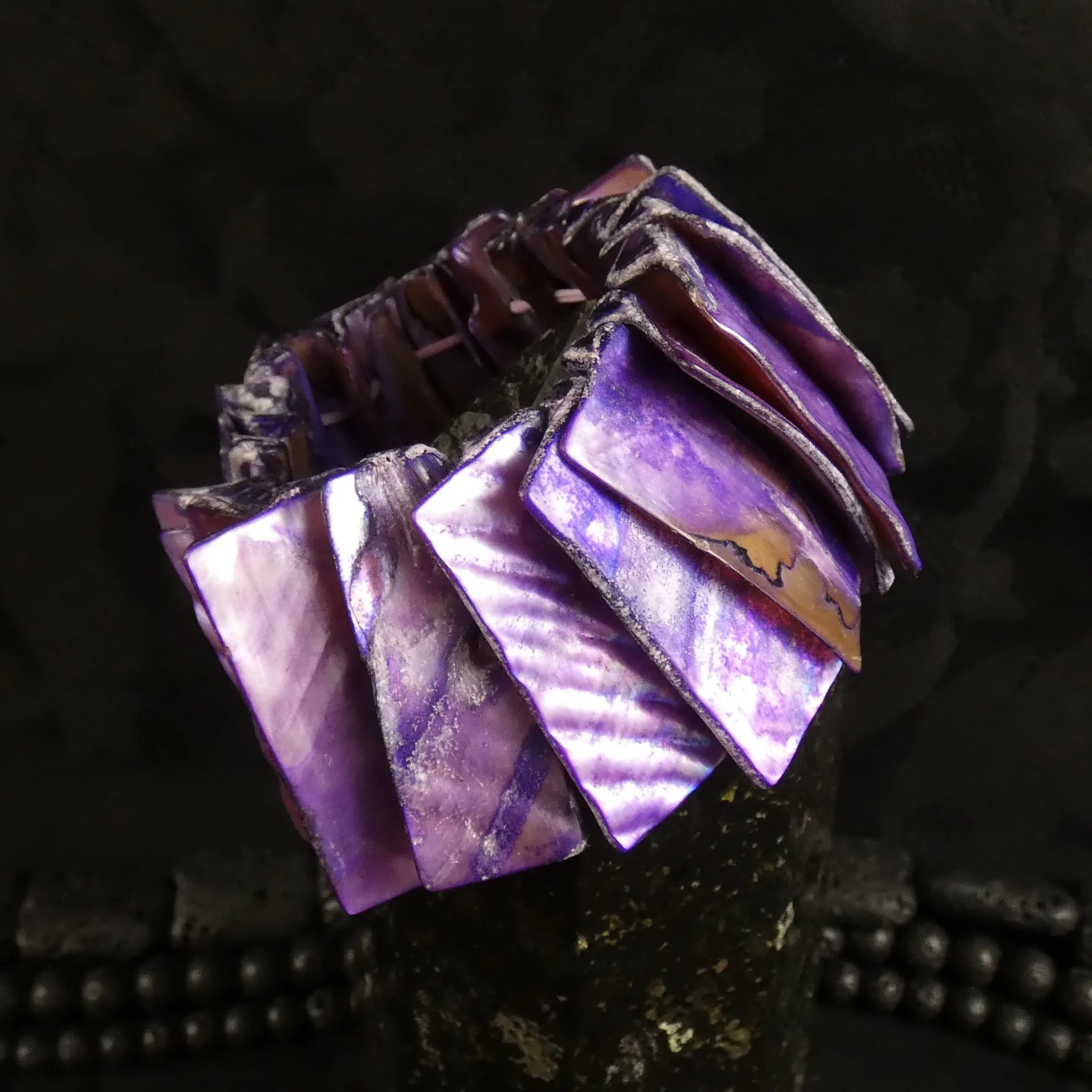 Purple Mother of Pearl Stretch Bracelets (Dyed) (Various)