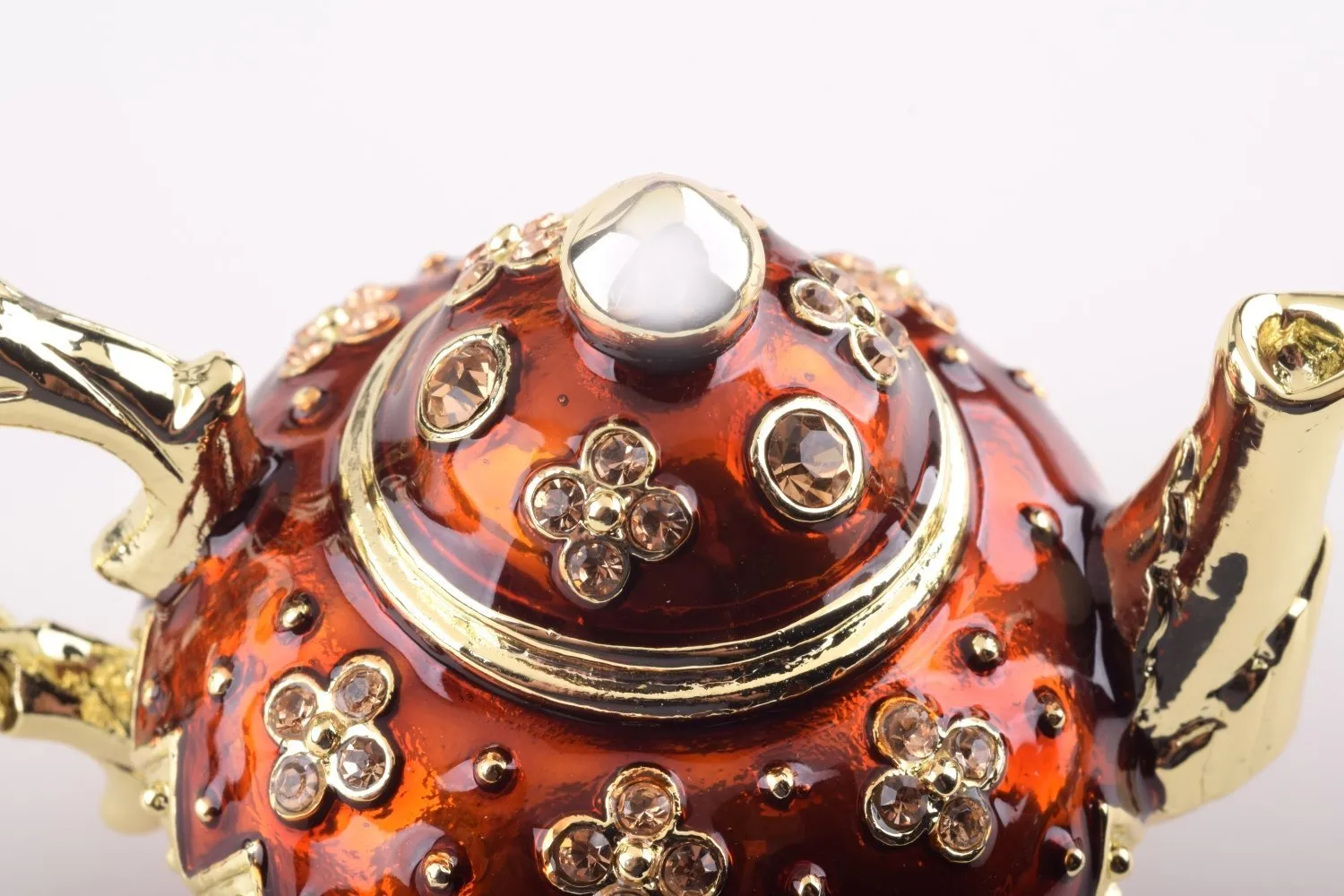 Red Tea Pot