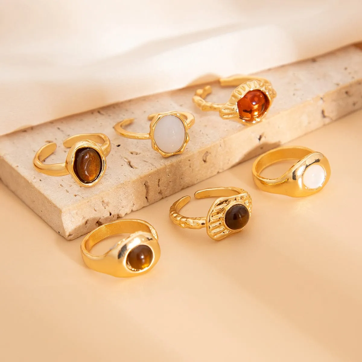 Retro Gold Plated Crystal Inlaid Textured Open Ring Set