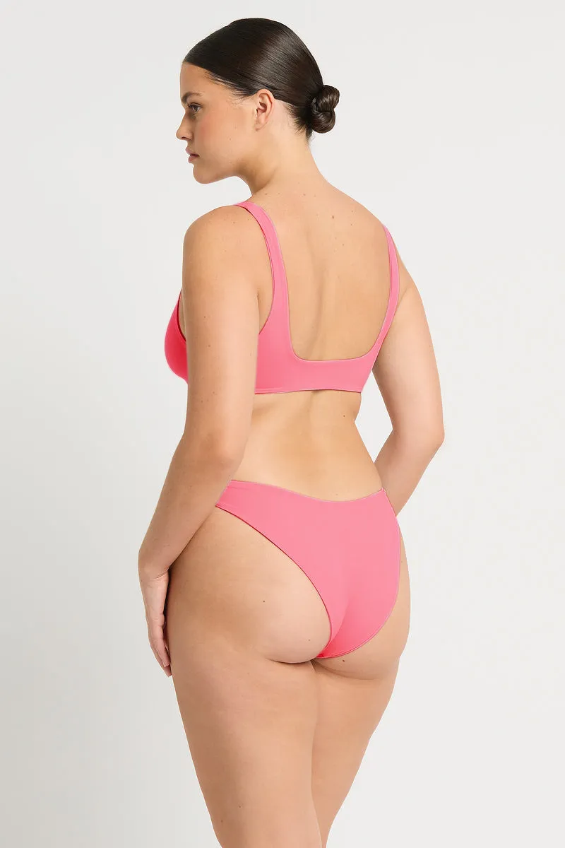 Siara Brief
