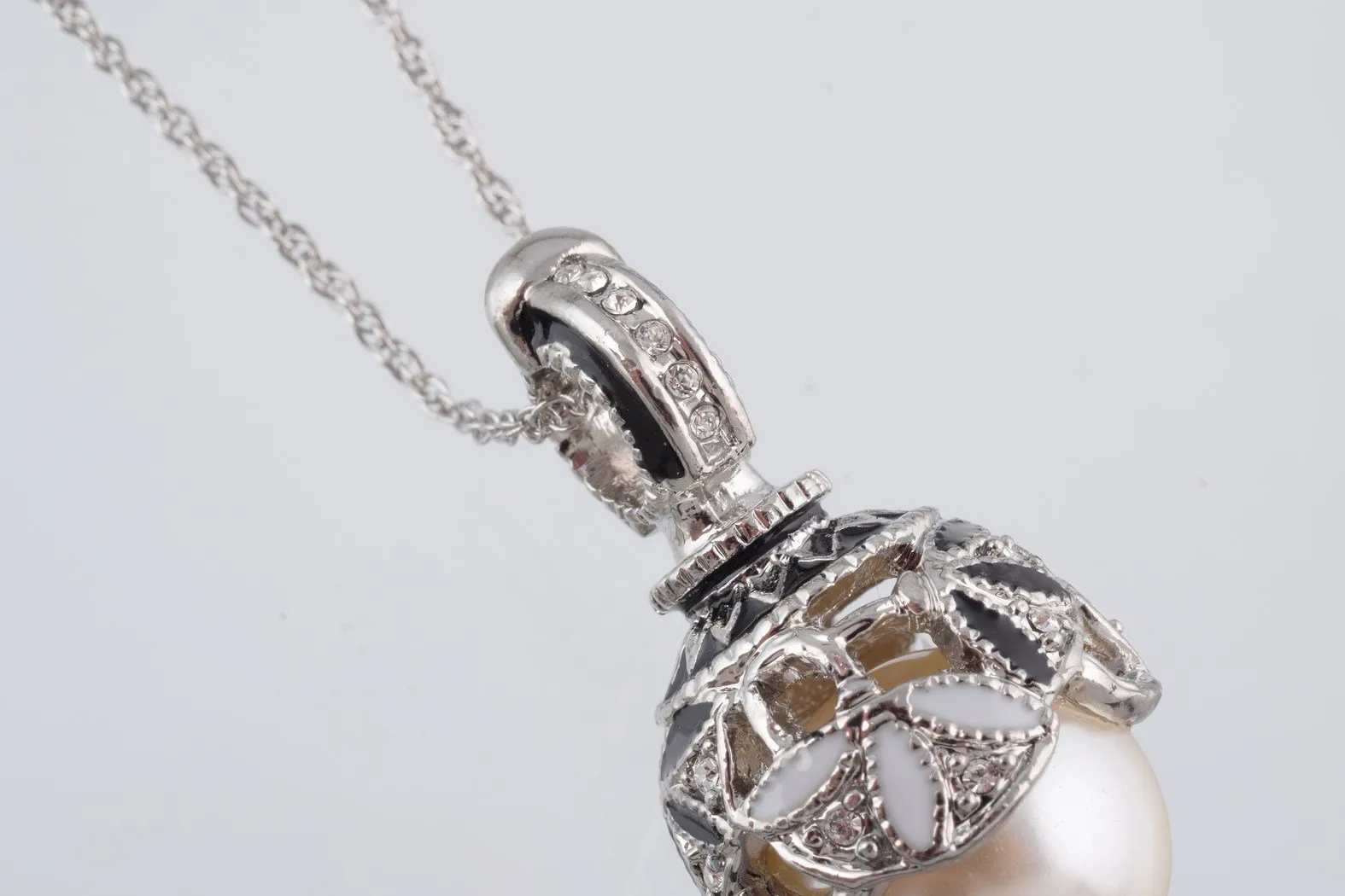 Silver & Black Pearl Egg Pendant Necklace