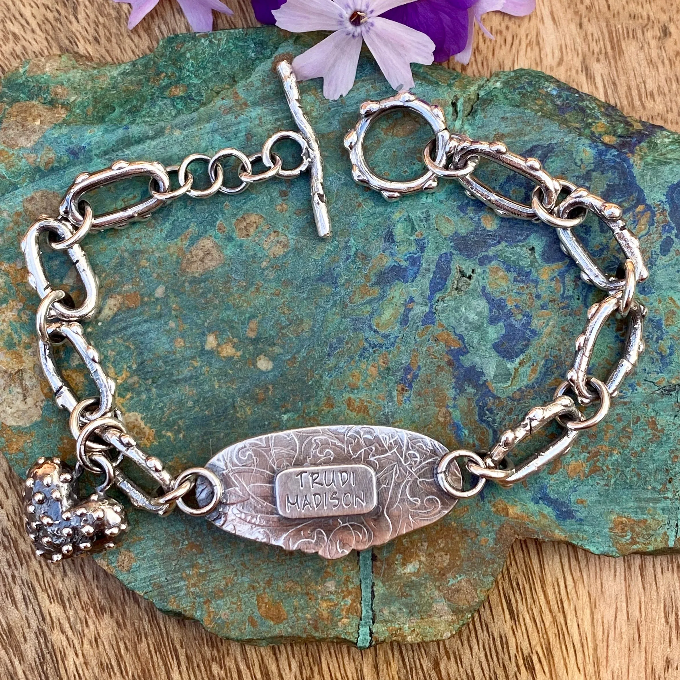 Sky blue oval Kingman and hand cast chain bracelet