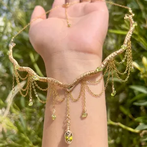 The Eternal Astraea in Peridot 14K Yellow Gold ✵