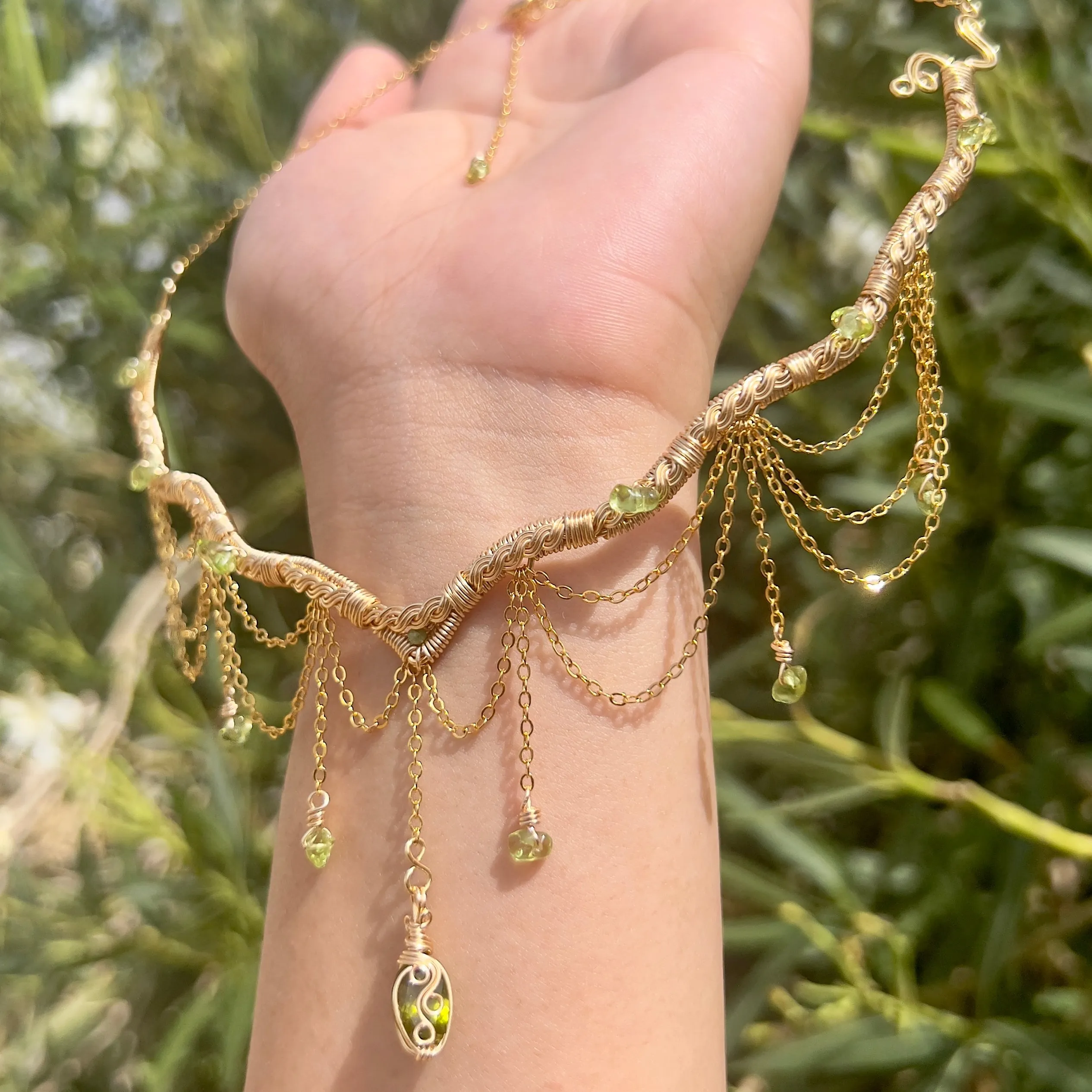 The Eternal Astraea in Peridot 14K Yellow Gold ✵