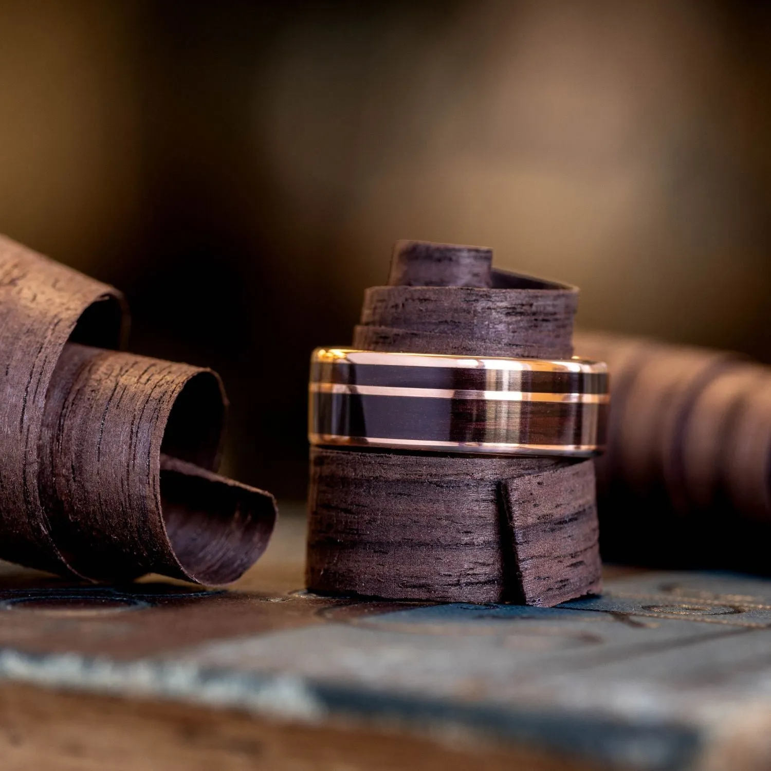 The Rosewood | Men's Gold Wedding Band with Rosewood