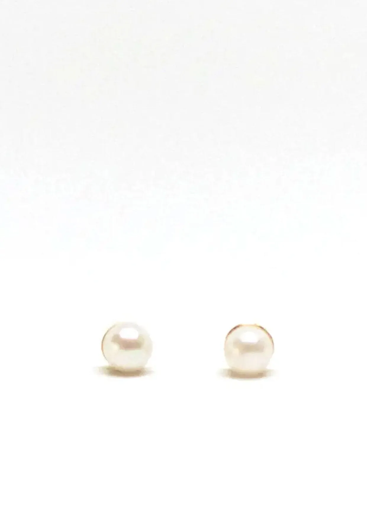 The Salty Gem Pearl Stud Earrings