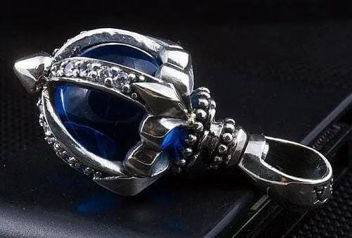 Tribal Blue Stone Blossom 925 Sterling Silver Gothic Pendant