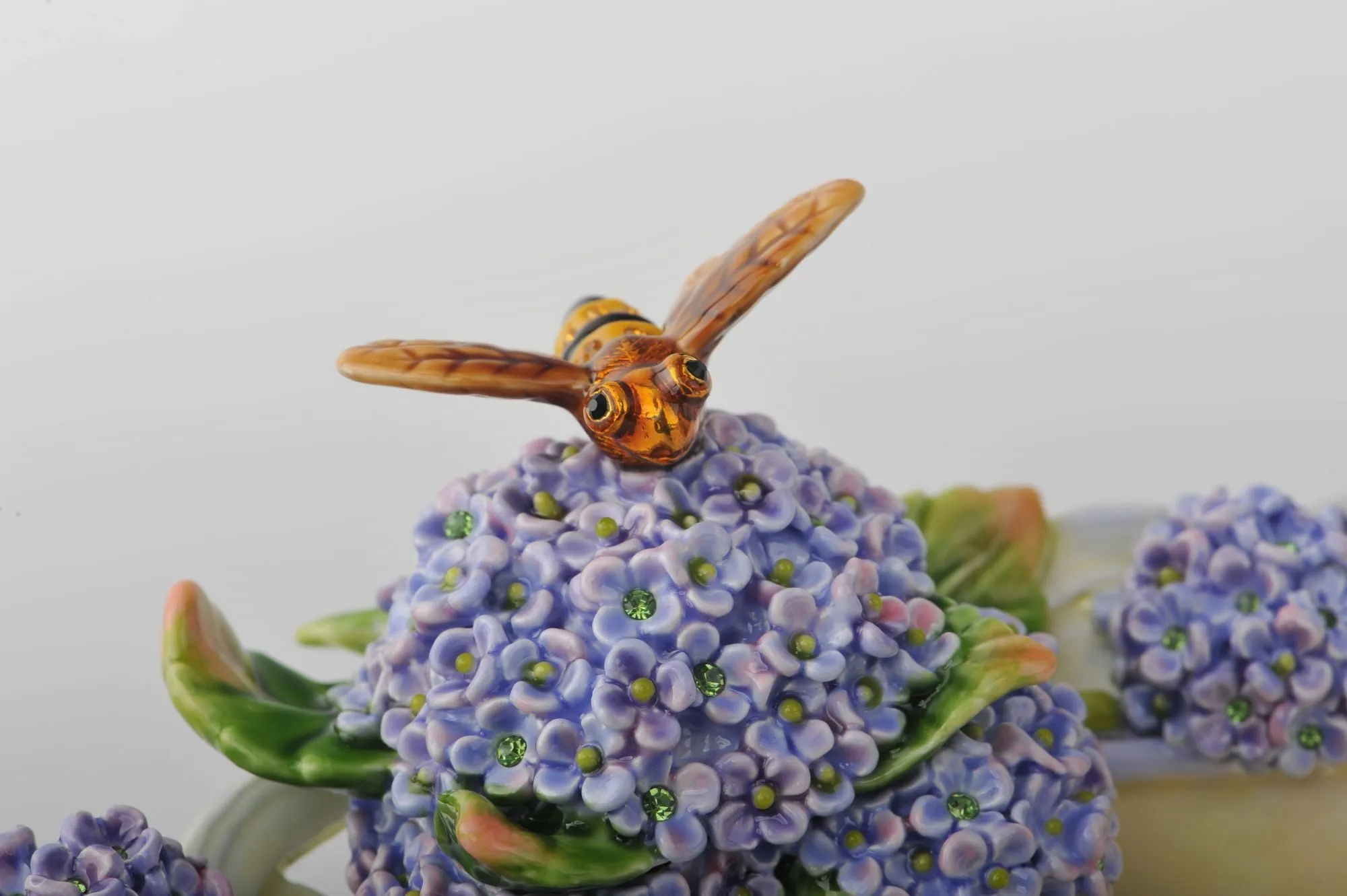 Trinket Plate with a Bee