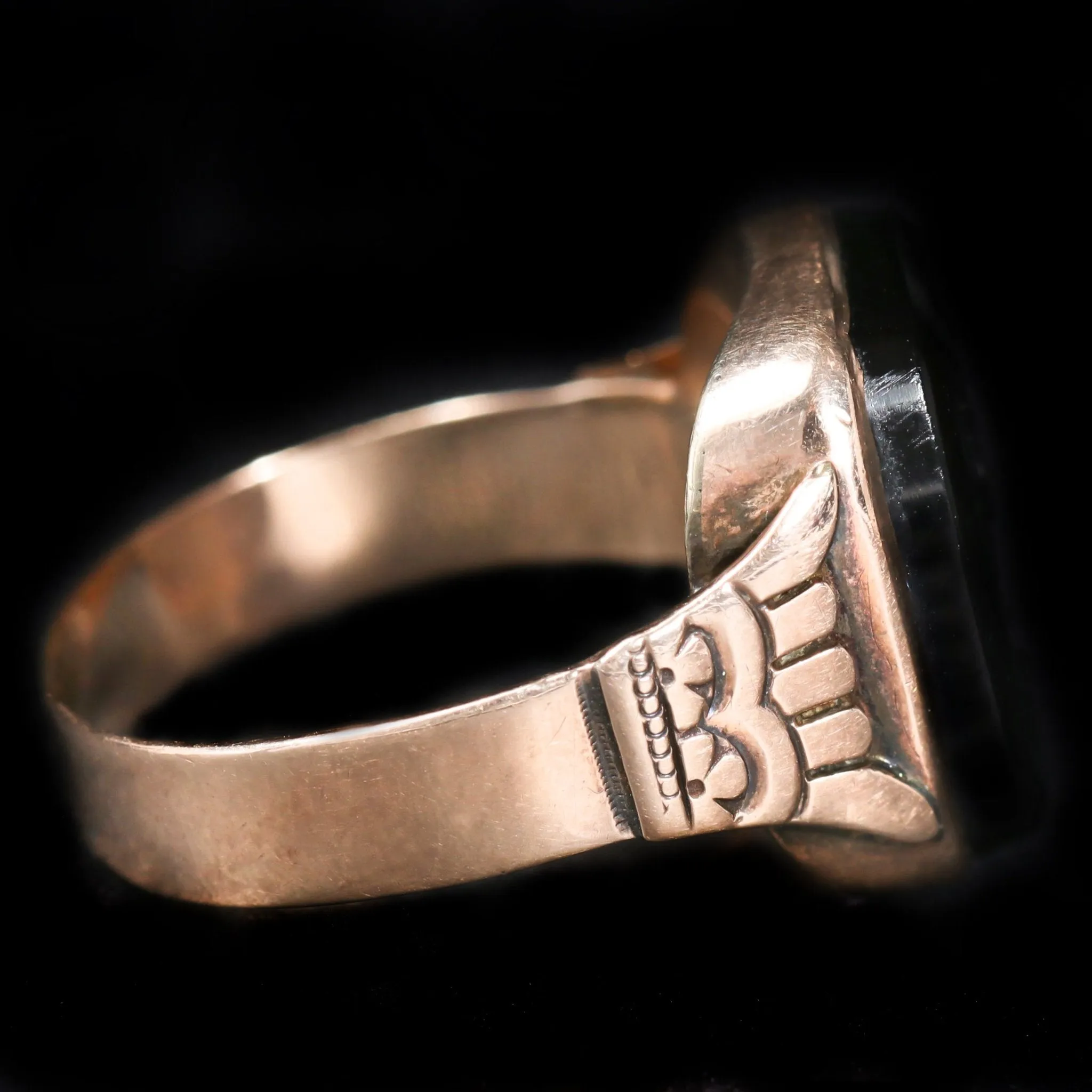 Victorian 14K Yellow Gold Carnelian Intaglio Ring