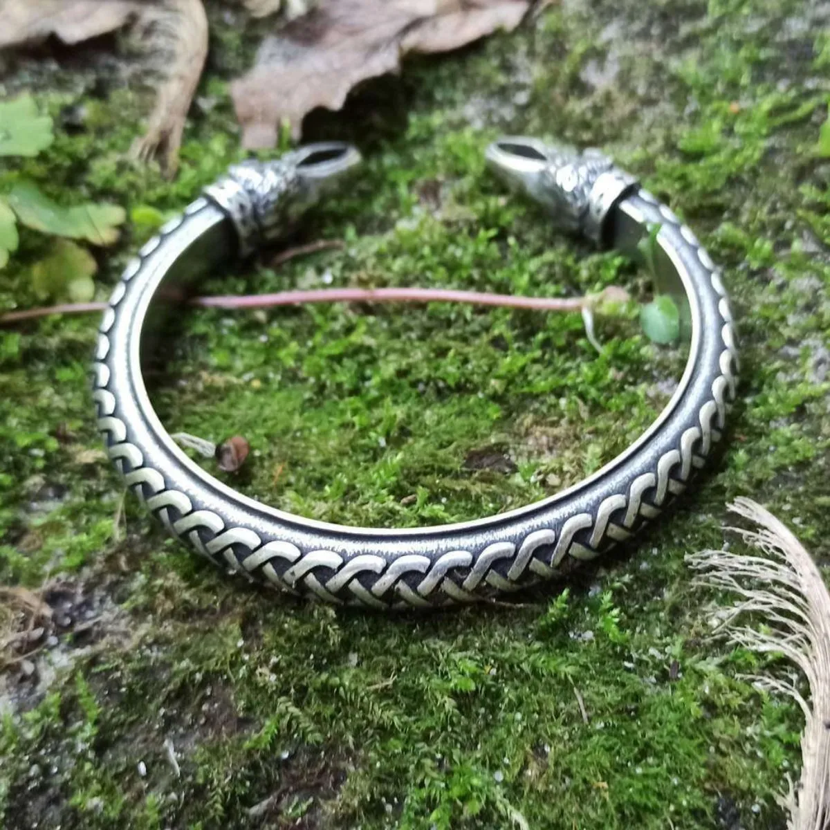 Viking arm ring raven bracelet from bronze