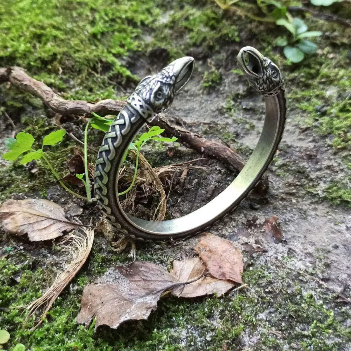 Viking arm ring raven bracelet from bronze