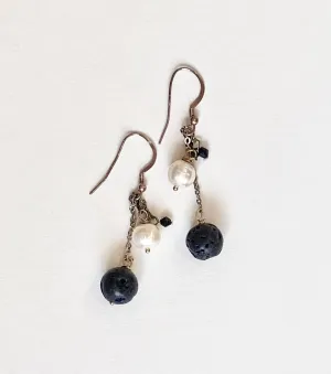 VOLCANO PEARL EARRING